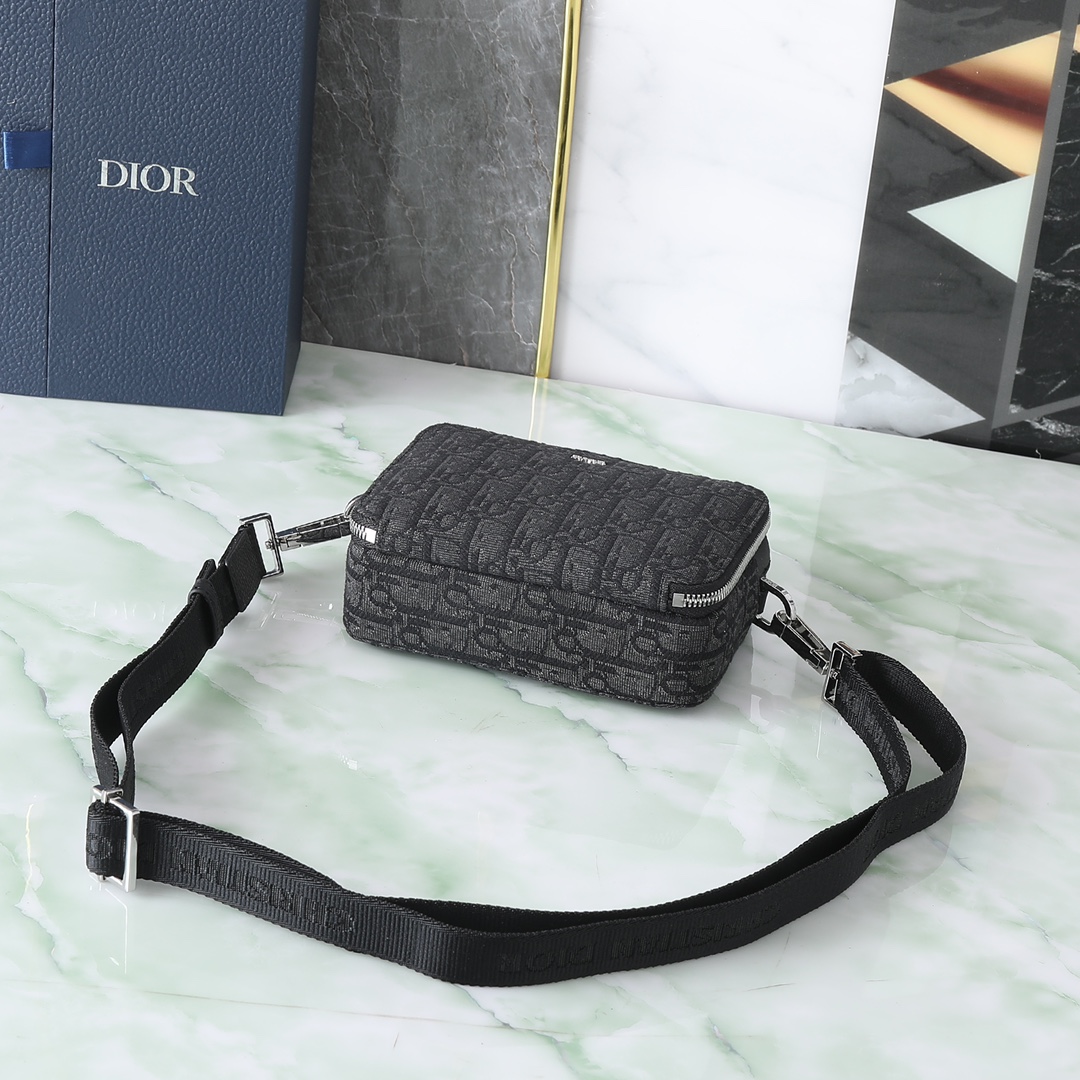 Dior Male Crossbody Bag Black L-s