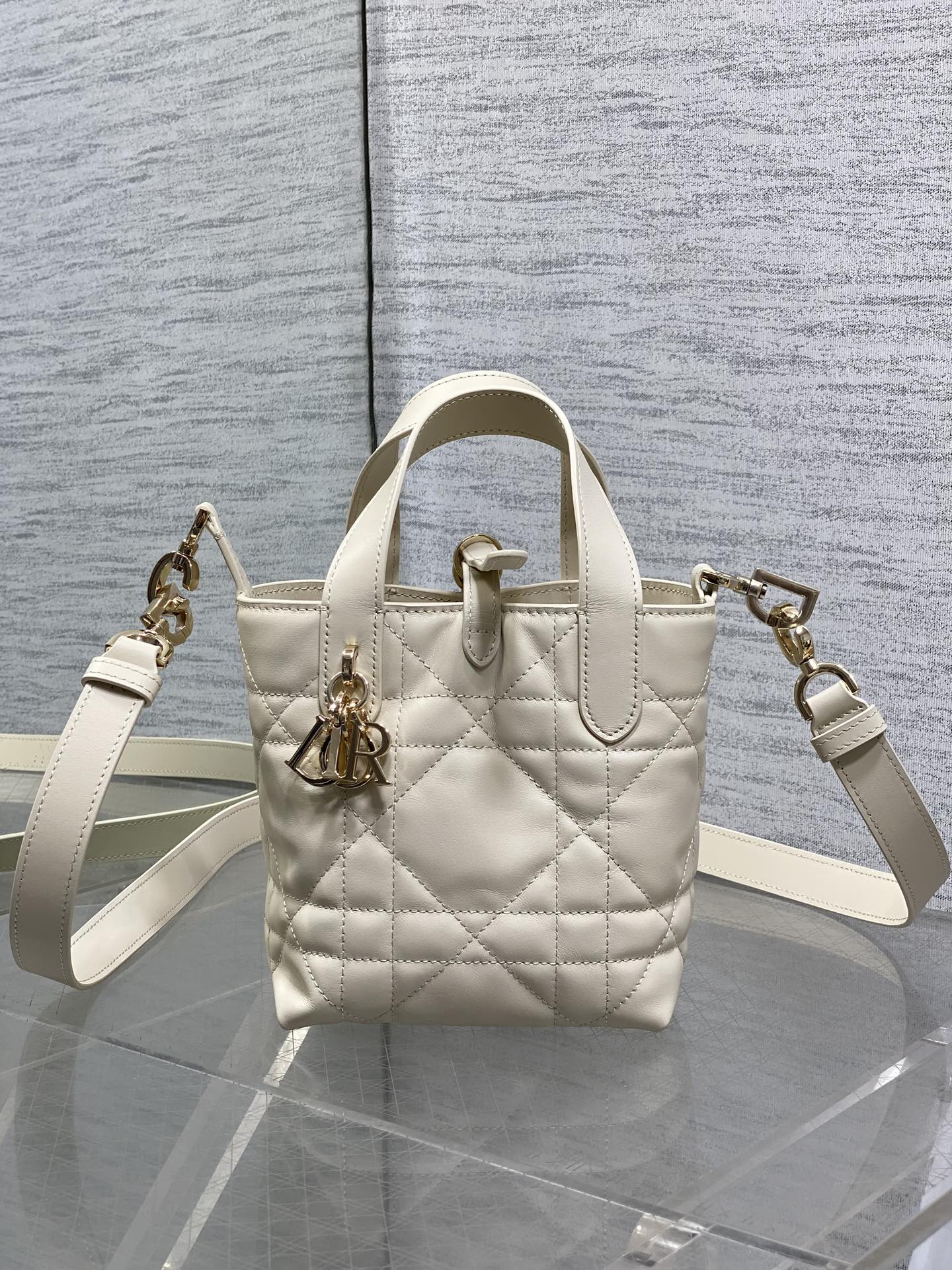 Basic Bag Cow Leather Foldable 15cm-s