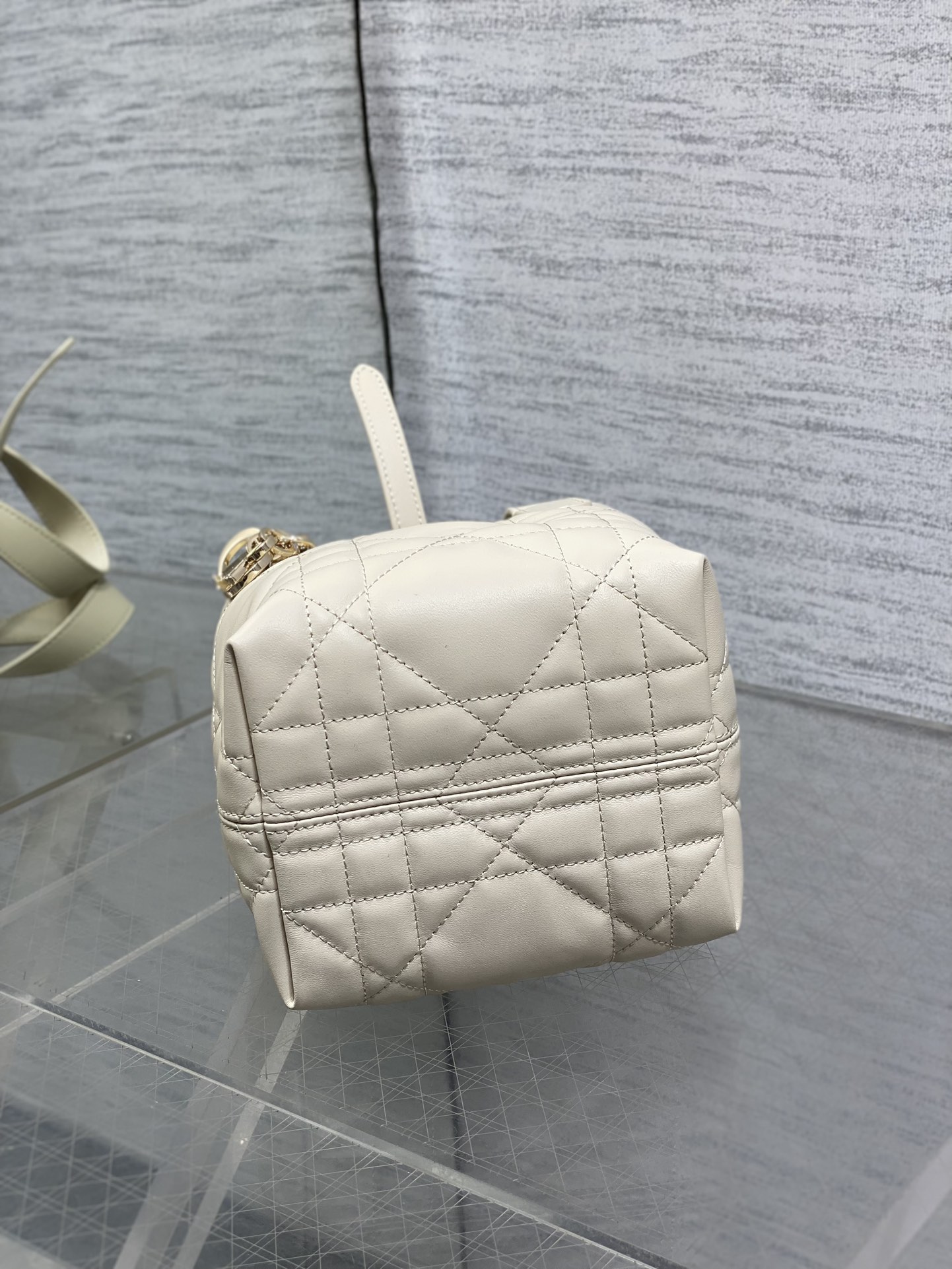 Basic Bag Cow Leather Foldable 15cm-s