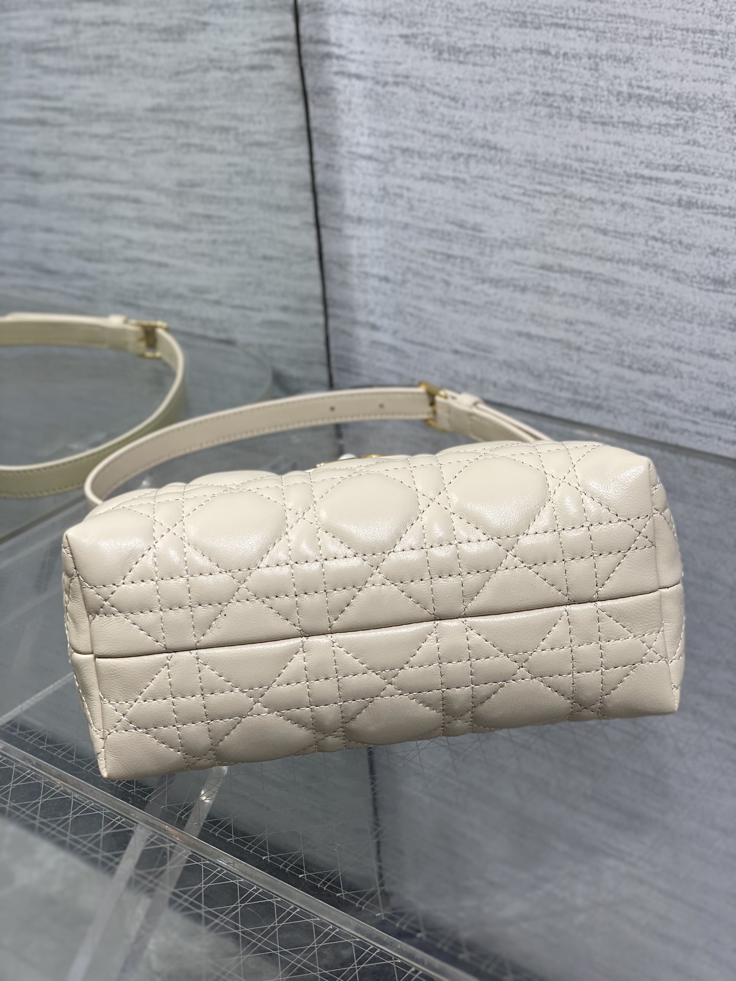 Basic Bag Beige 13cm-l-s