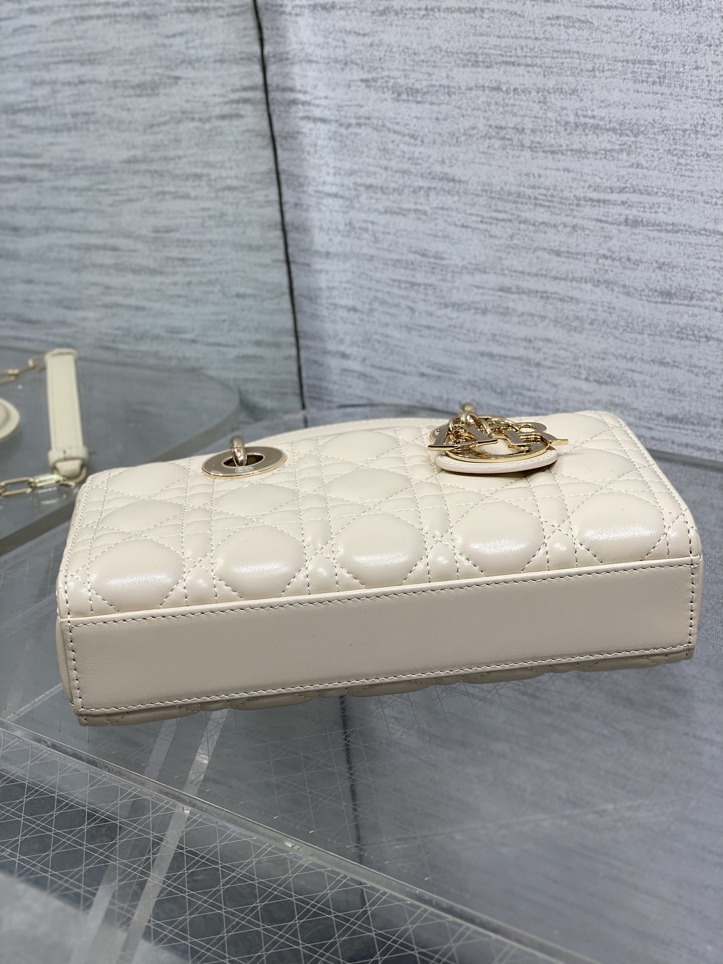 Basic Bag Beige M-s