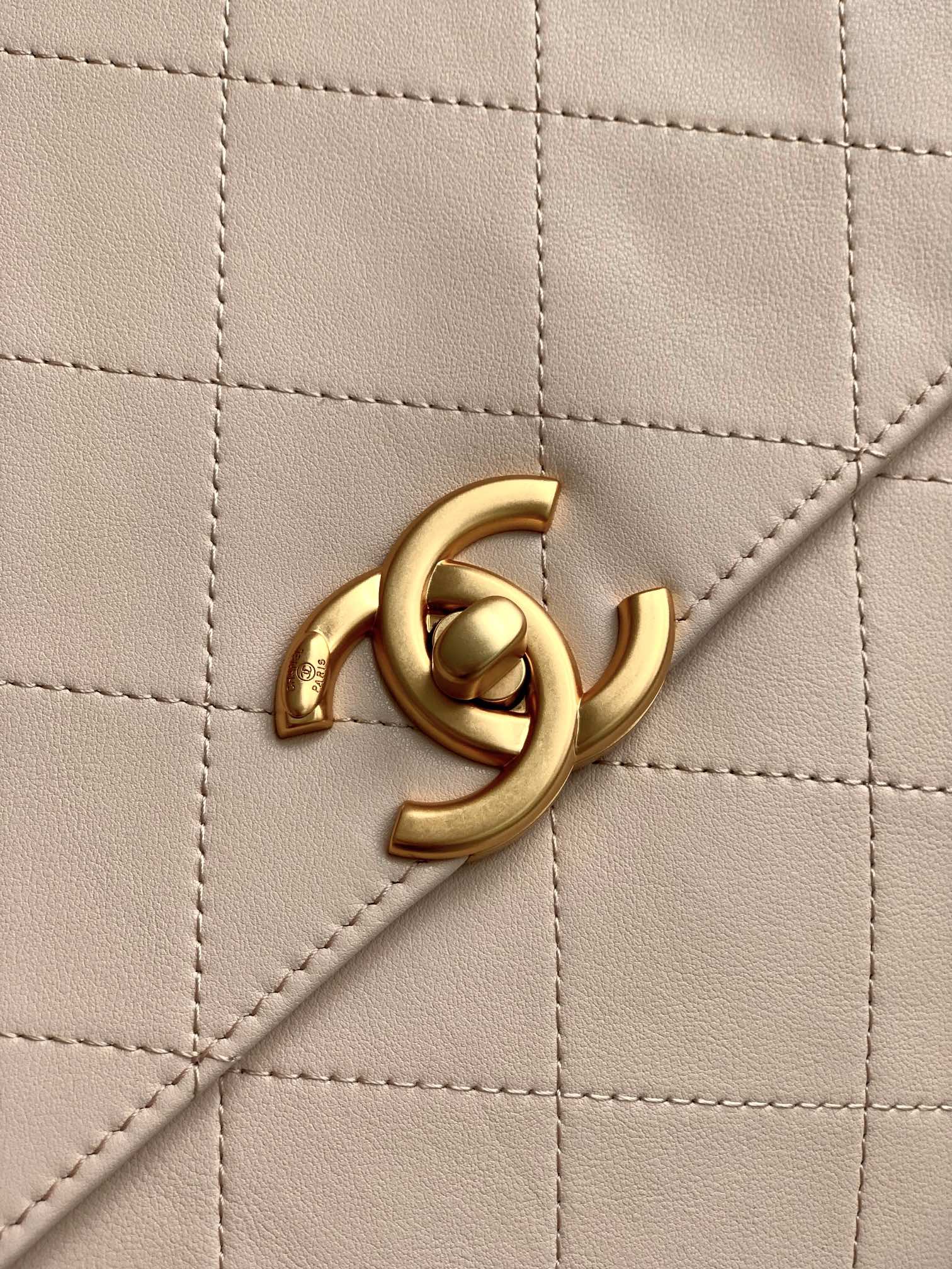 Chanel Briefcase 37cm-m-l-s