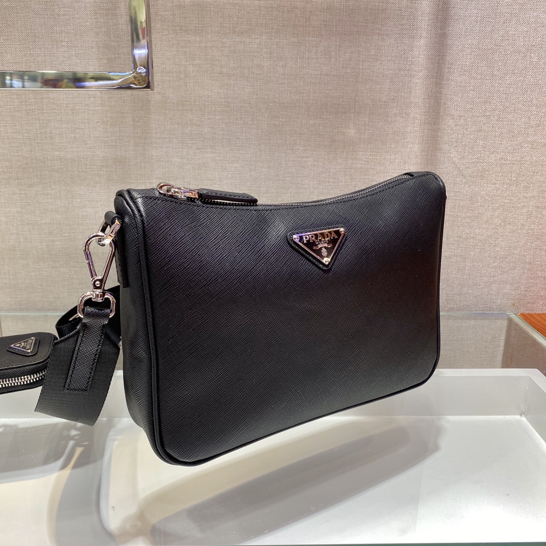 Prada Basic Bag Cow Leather M