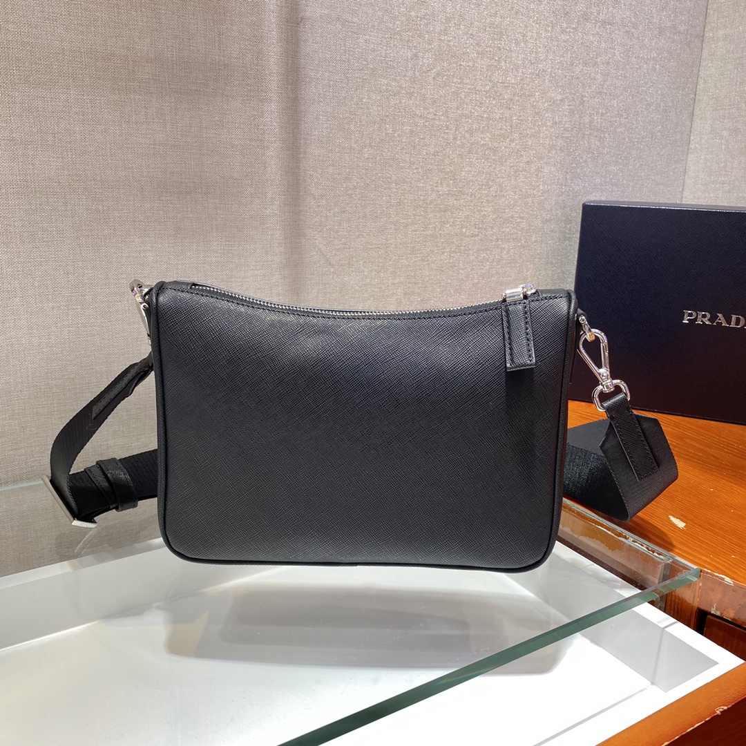 Prada Basic Bag Cow Leather M