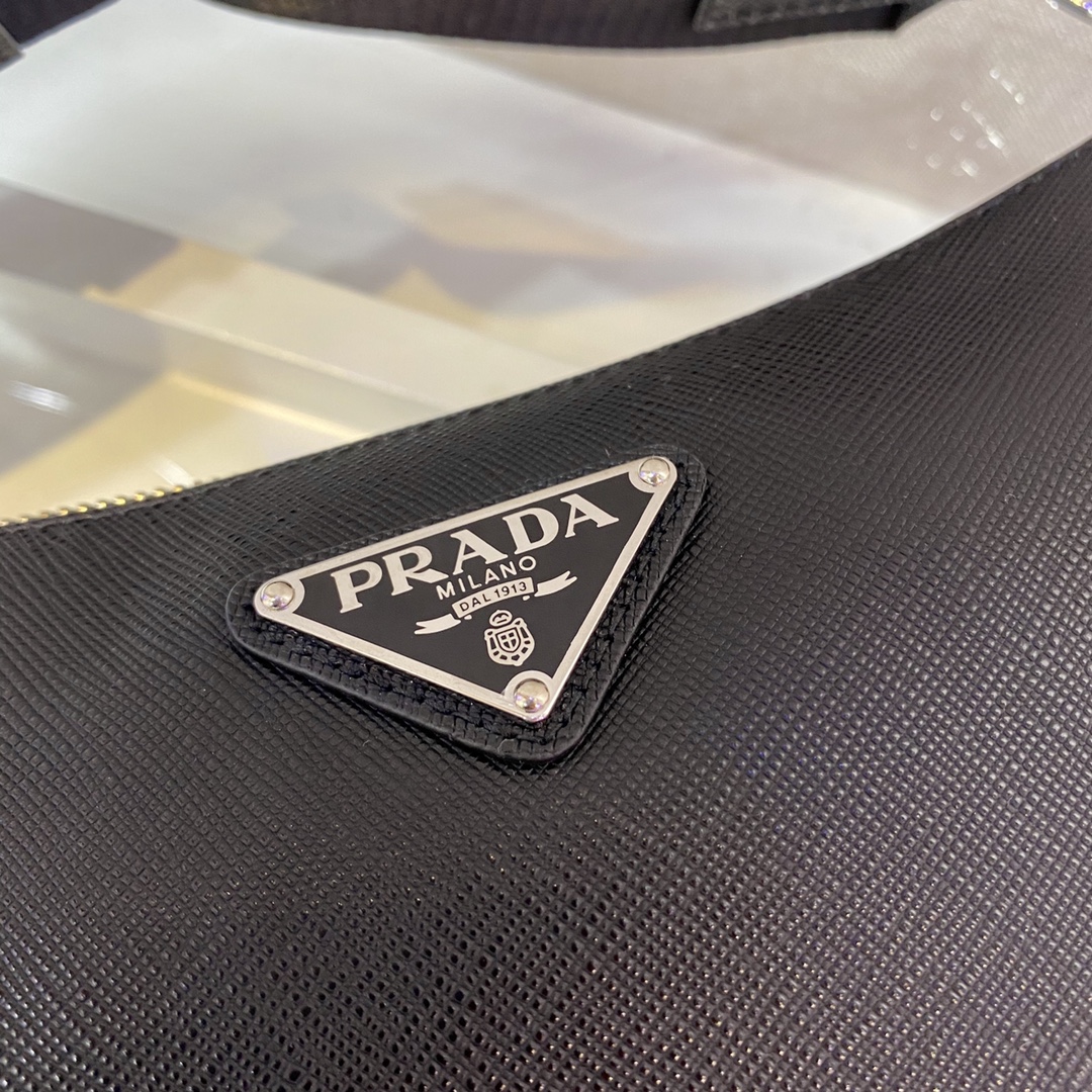 Prada Basic Bag Cow Leather M