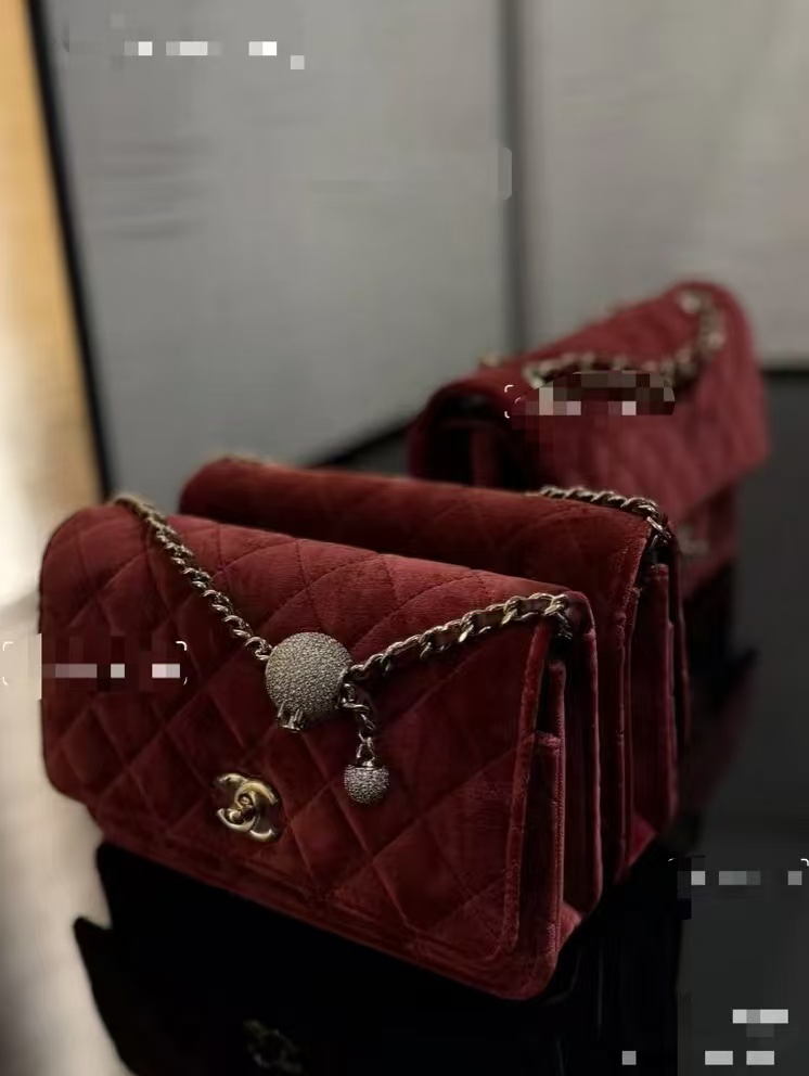 Chanel Basic Bag 20cm-l