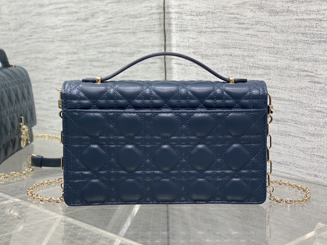 Clutch Bag Sheepskin S-14cm