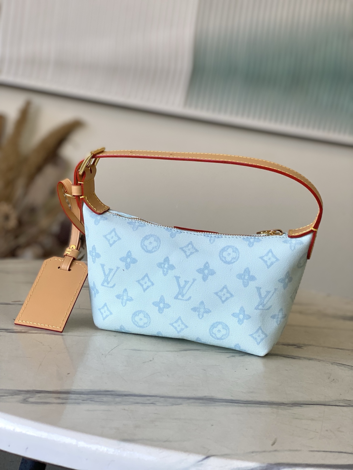 Louis Vuitton Basic Bag Cow Leather M-l-s