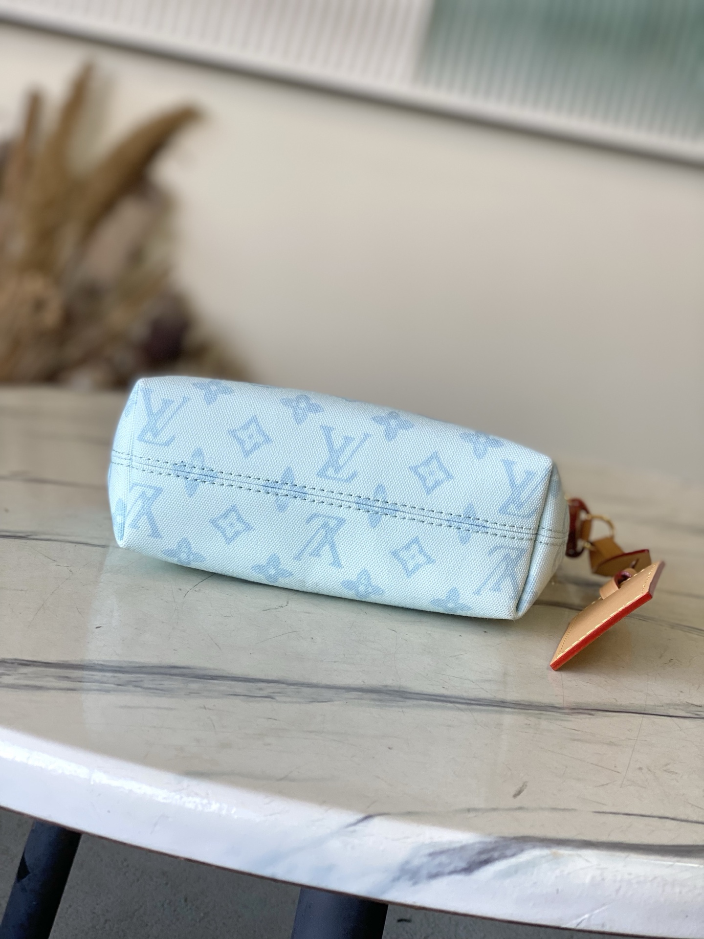 Louis Vuitton Basic Bag Cow Leather M-l-s