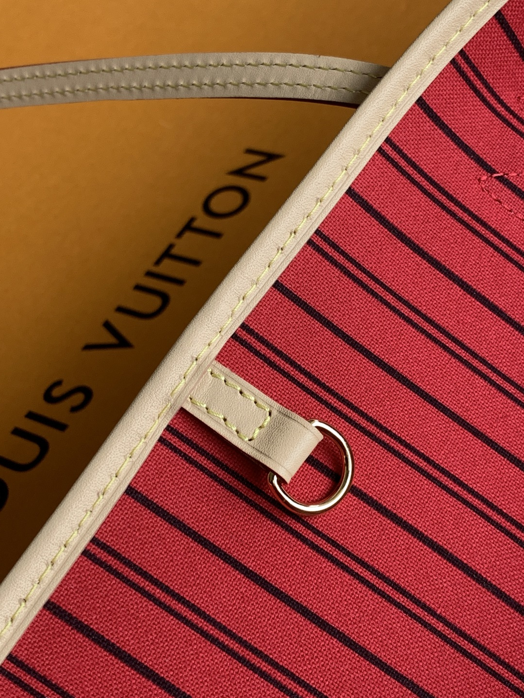 Louis Vuitton Basic Bag M