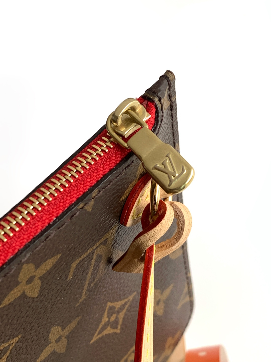 Louis Vuitton Basic Bag M