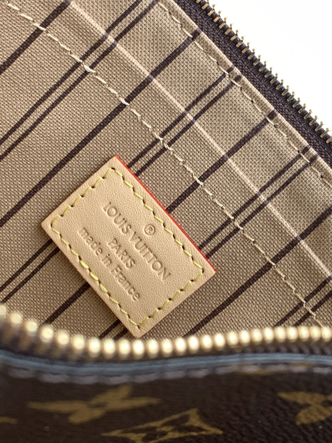 Louis Vuitton Basic Bag M