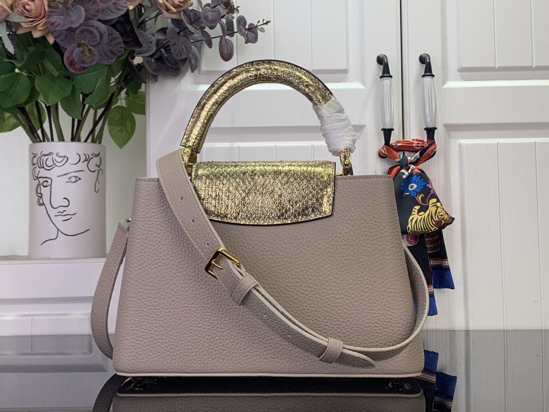 Louis Vuitton Basic Bag Gray M-s