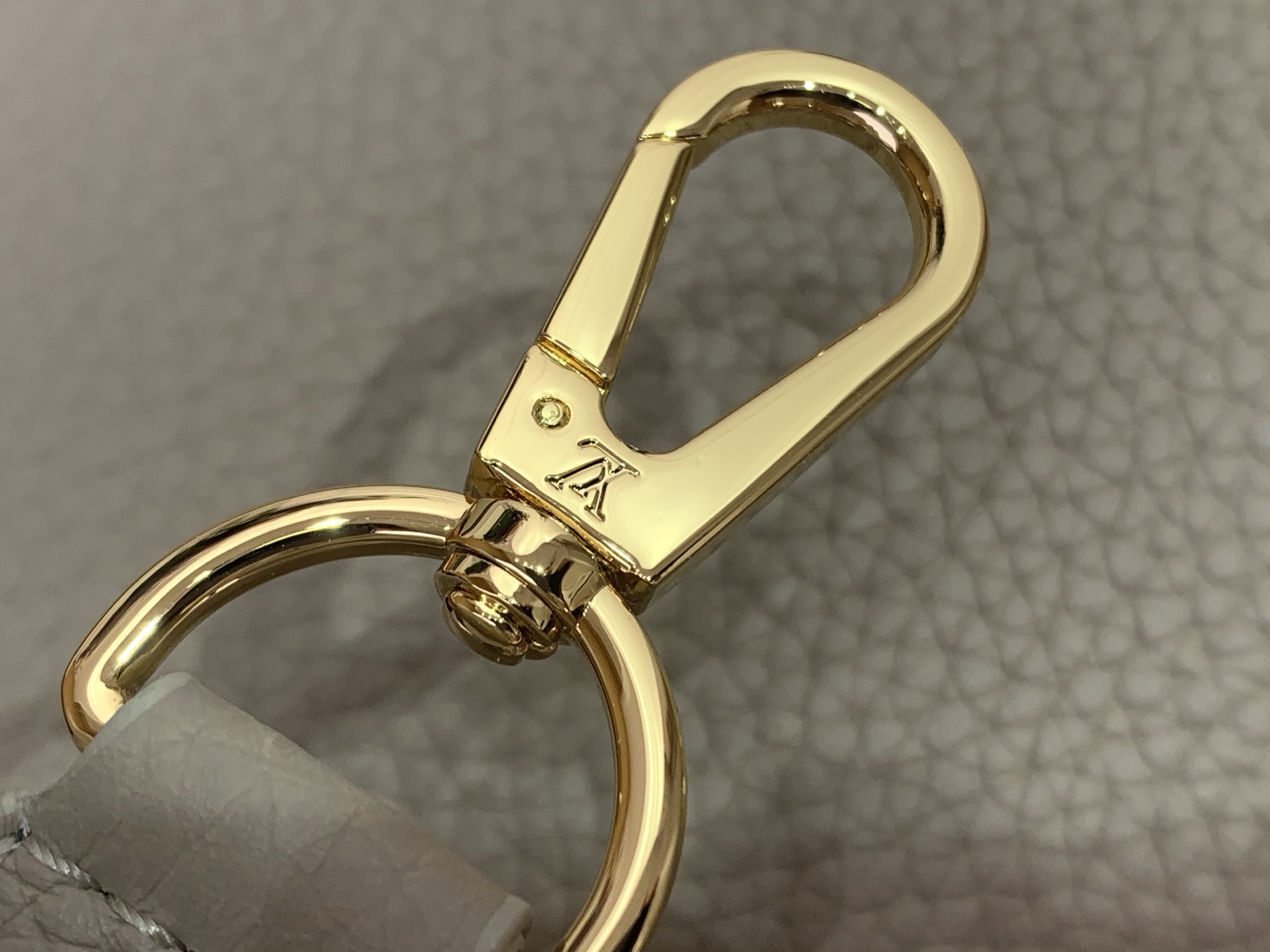 Louis Vuitton Basic Bag Gray M-s