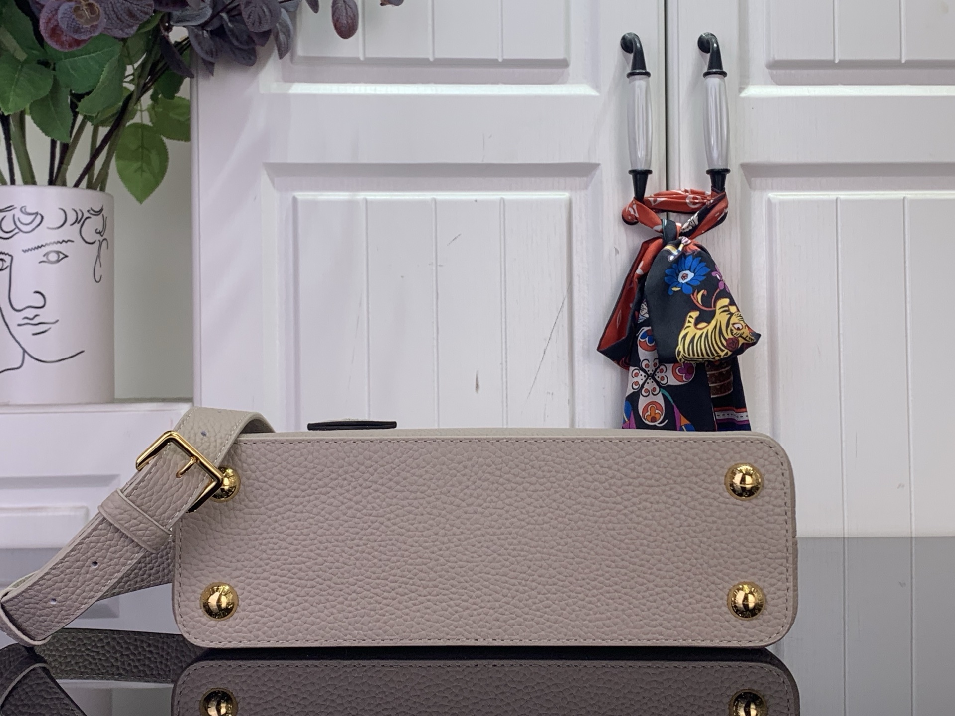 Louis Vuitton Basic Bag Gray M-s