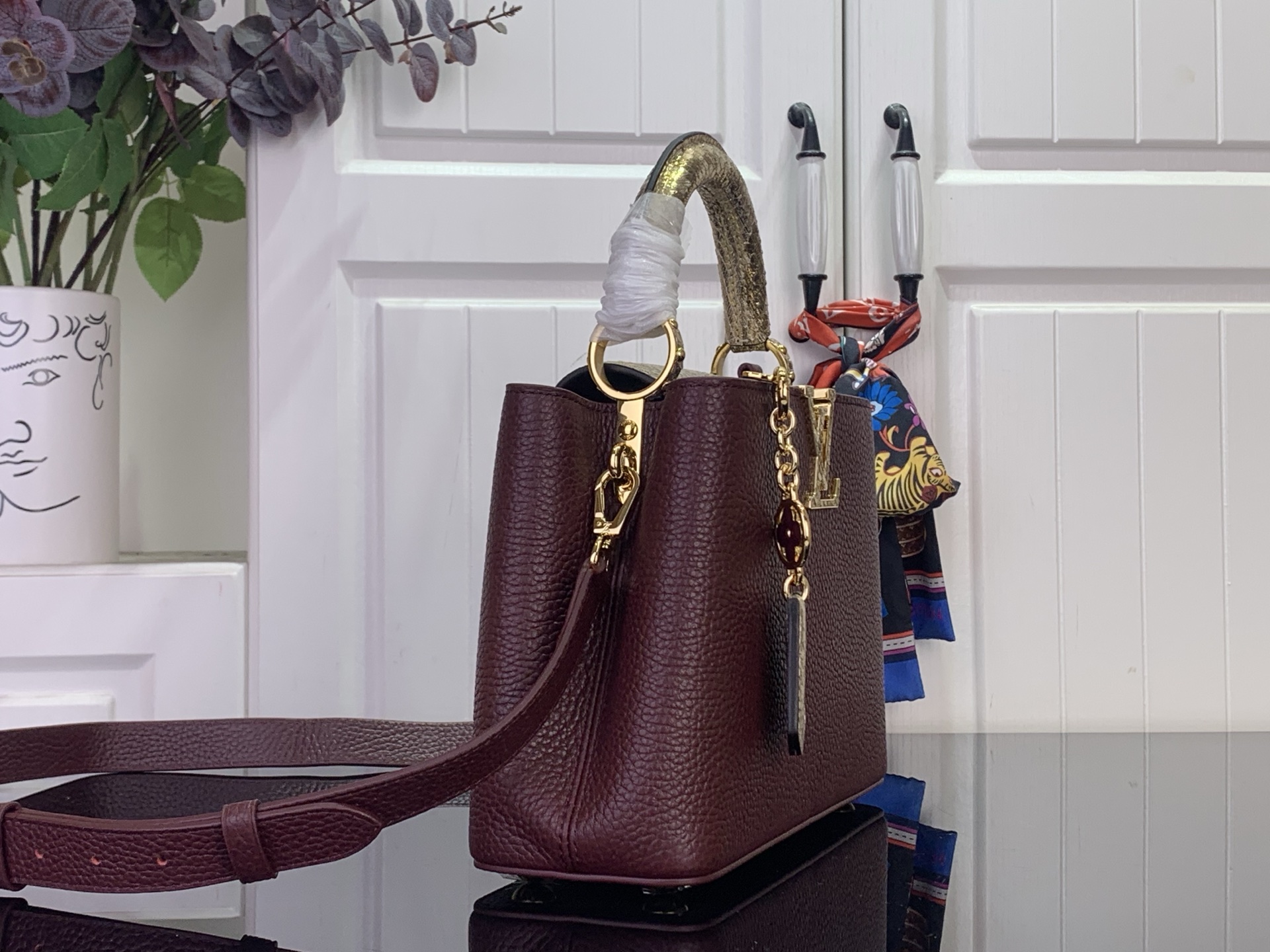 Louis Vuitton Basic Bag Red M-s