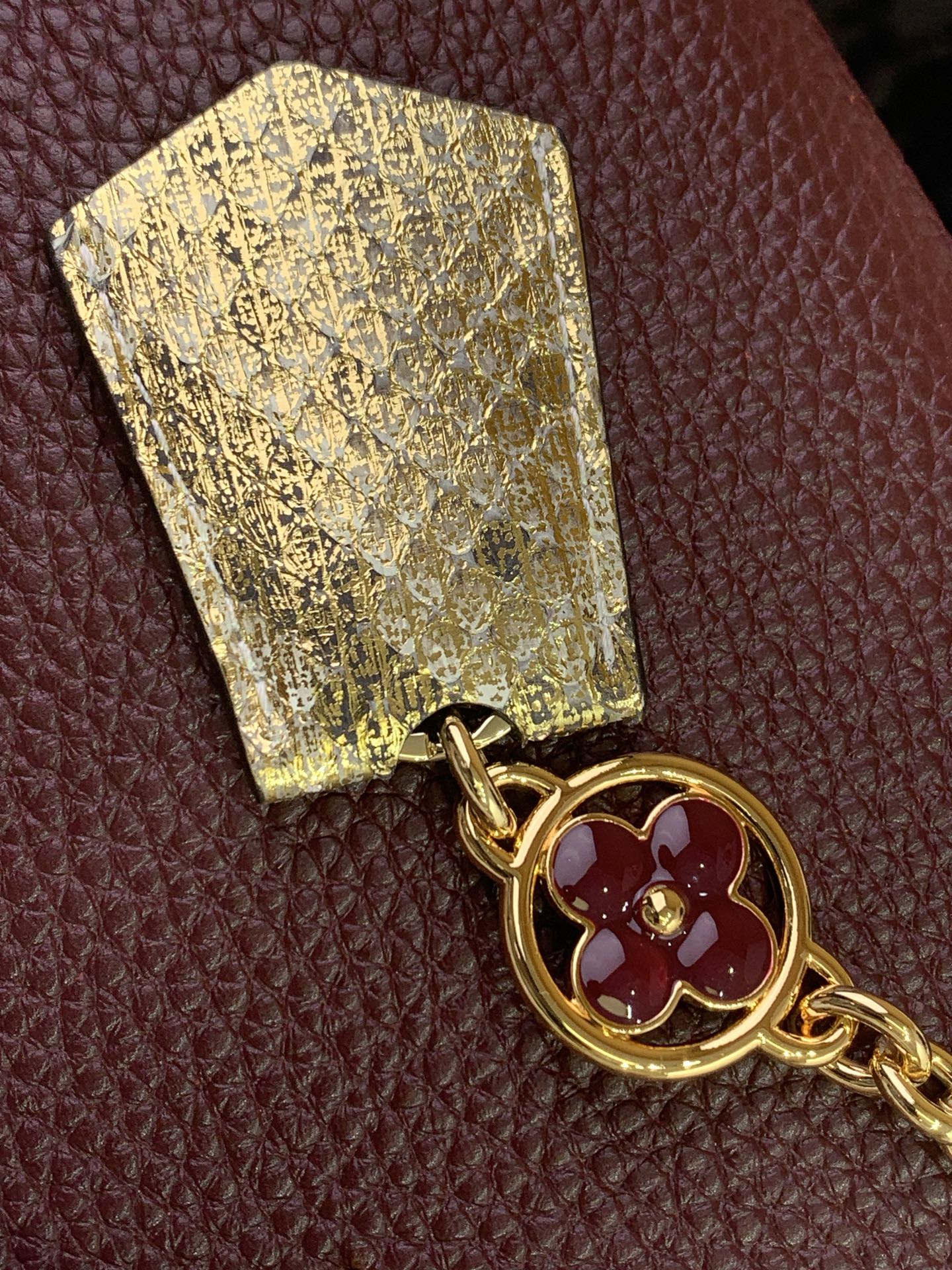 Louis Vuitton Basic Bag Red M-s