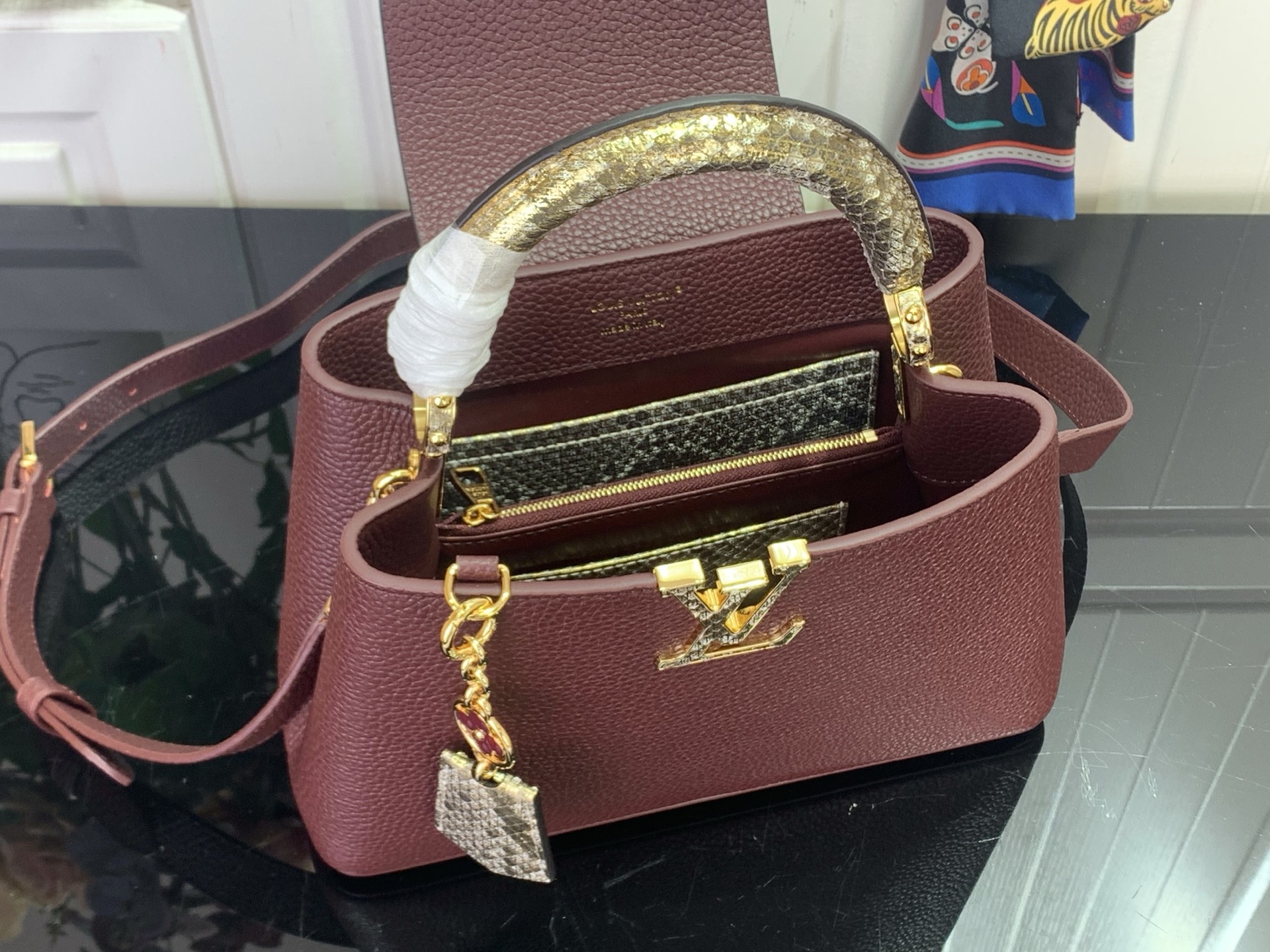 Louis Vuitton Basic Bag Red M-s