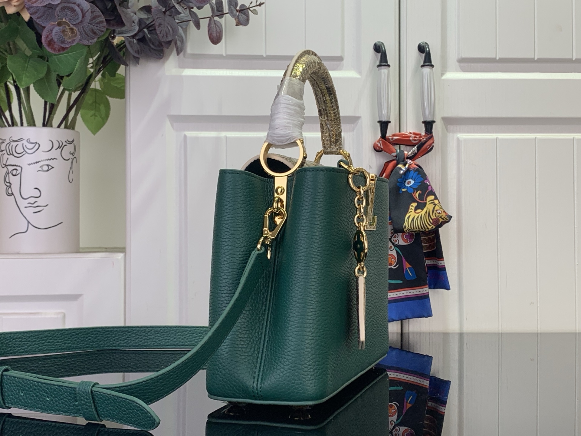 Louis Vuitton Basic Bag Green M-s