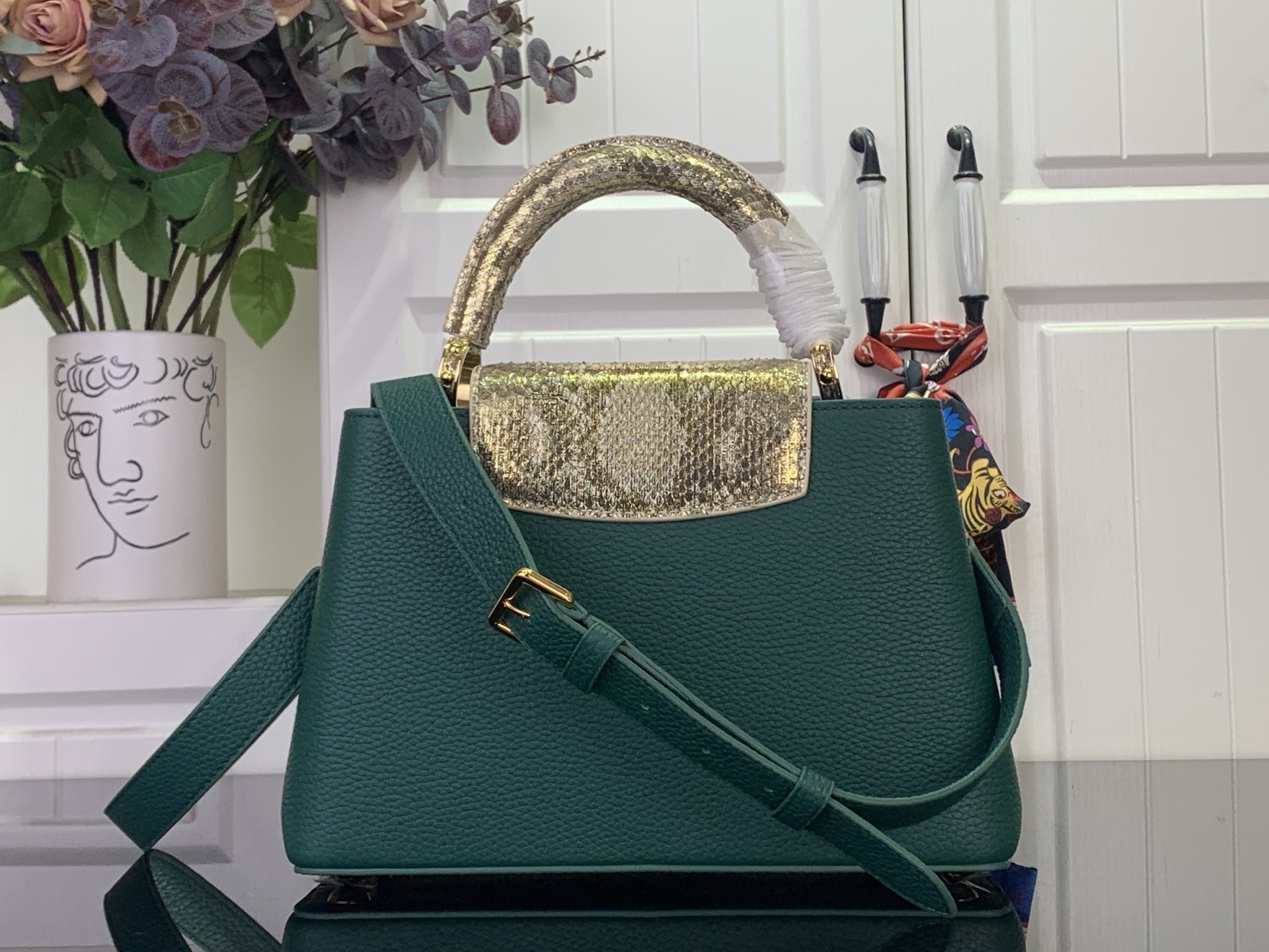 Louis Vuitton Basic Bag Green M-s