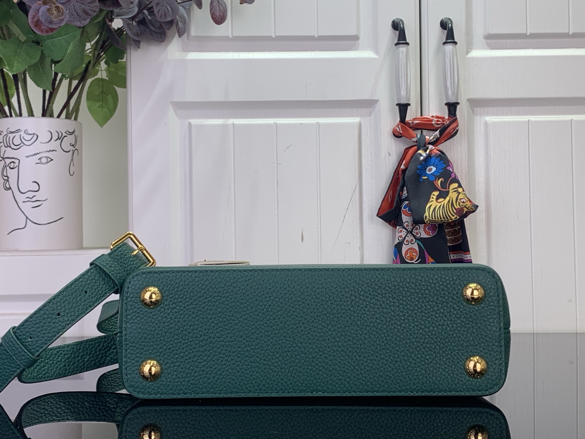 Louis Vuitton Basic Bag Green M-s