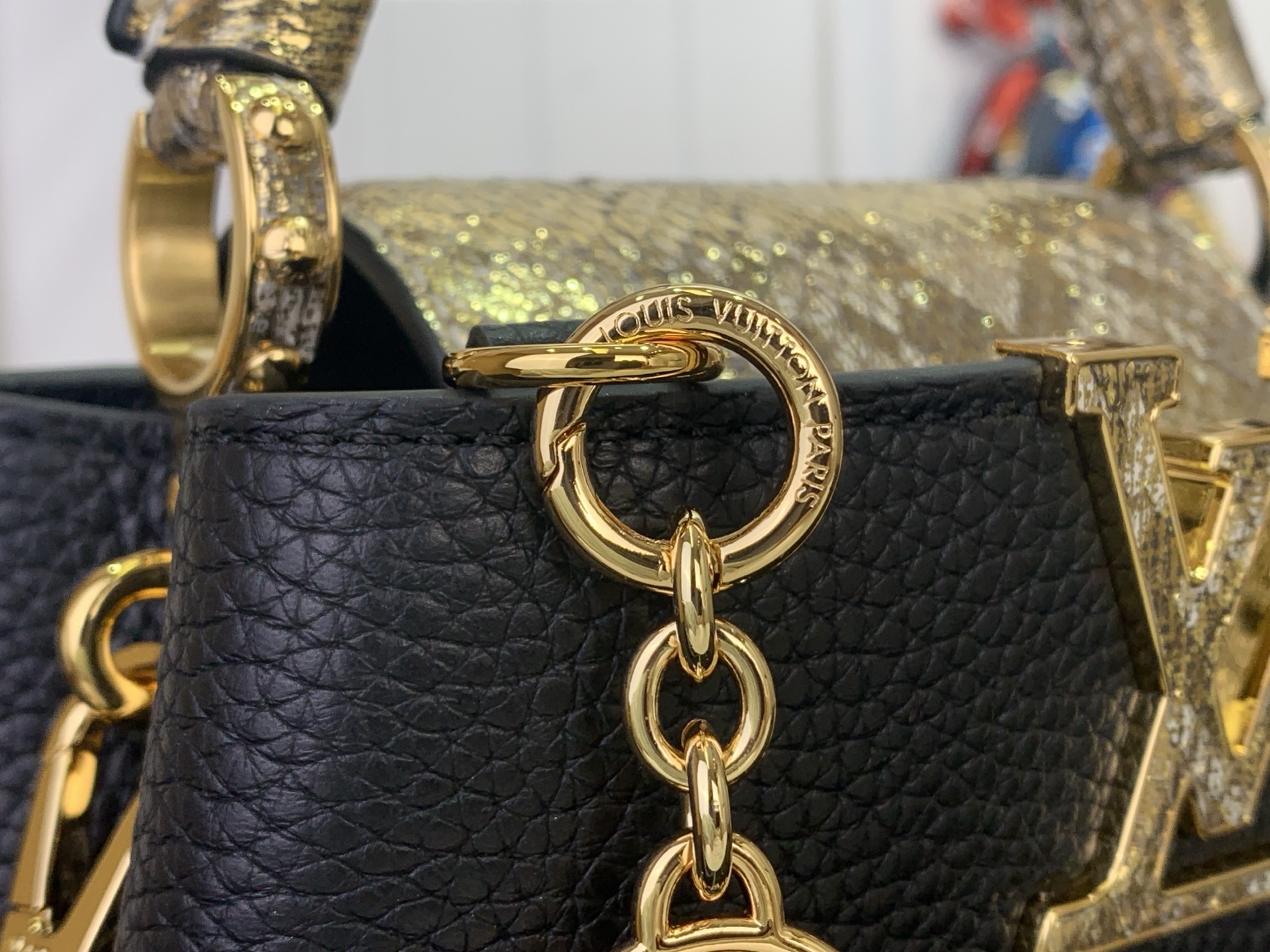 Louis Vuitton Basic Bag Black M-s