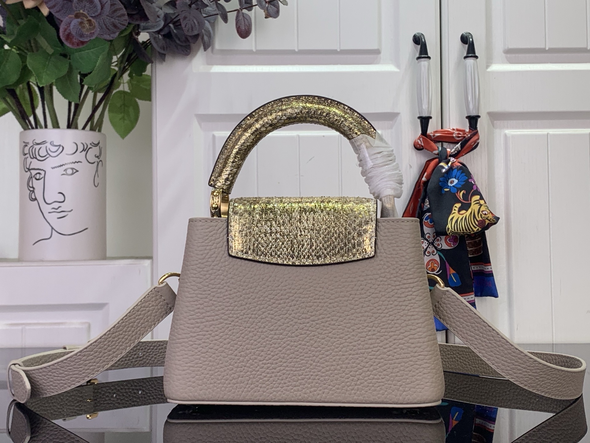 Louis Vuitton Basic Bag Gray M-s