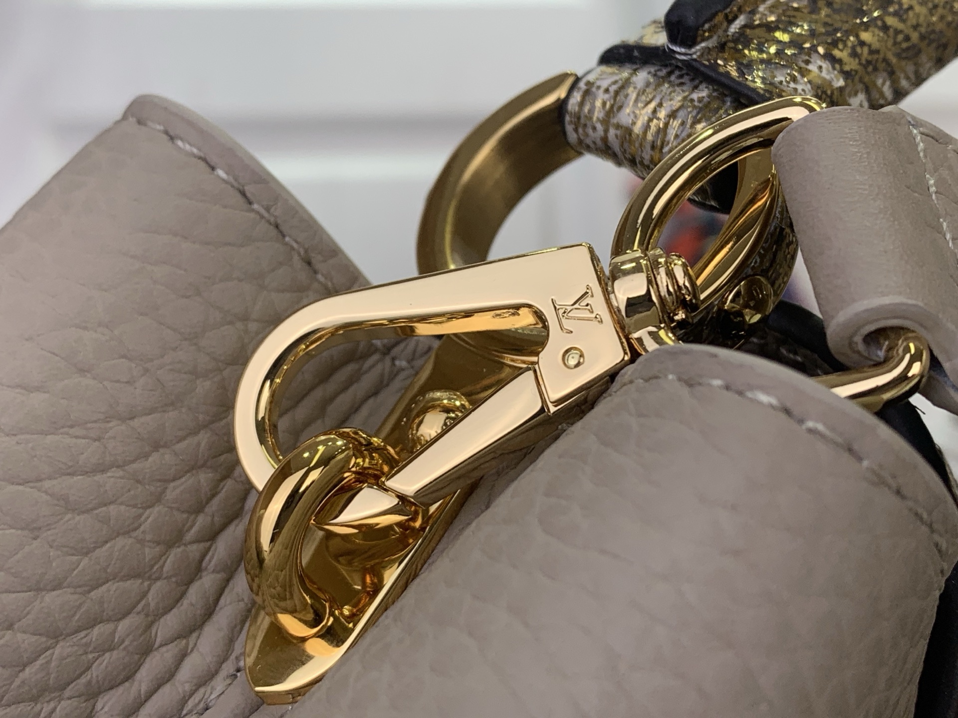 Louis Vuitton Basic Bag Gray M-s