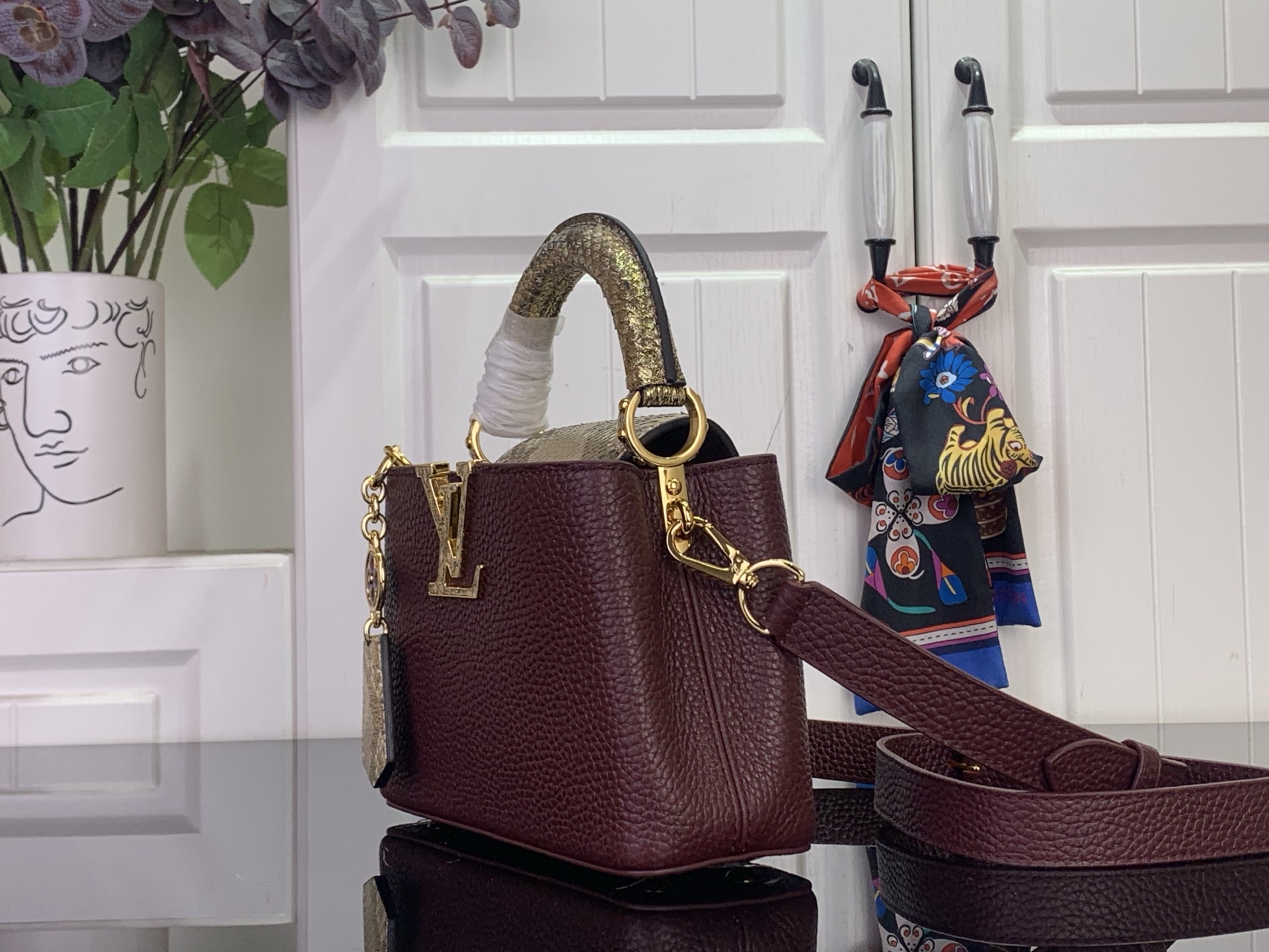 Louis Vuitton Basic Bag Red M-s