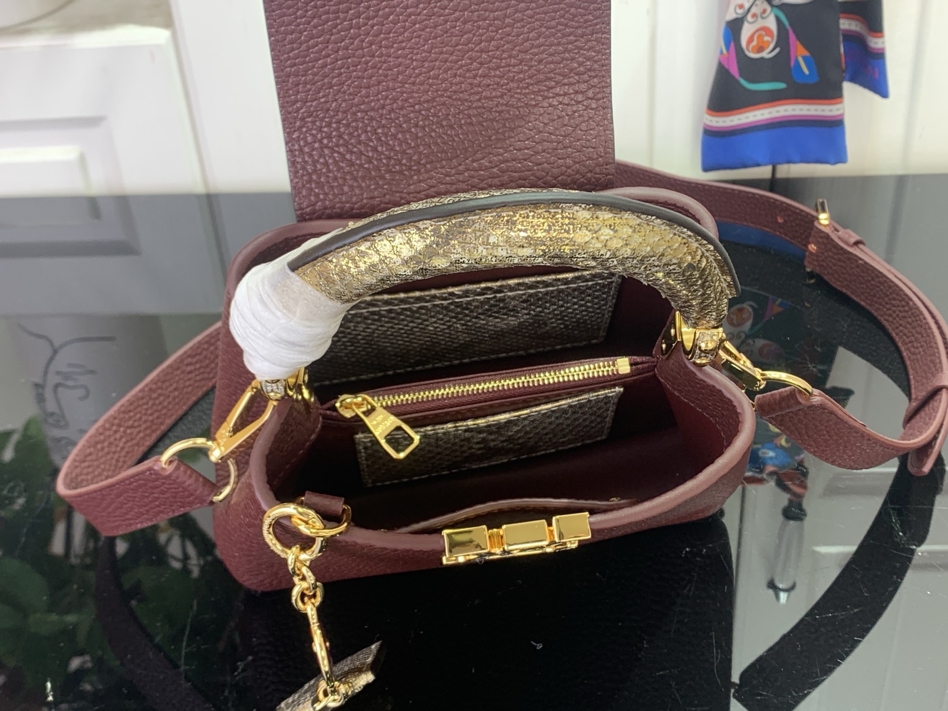Louis Vuitton Basic Bag Red M-s