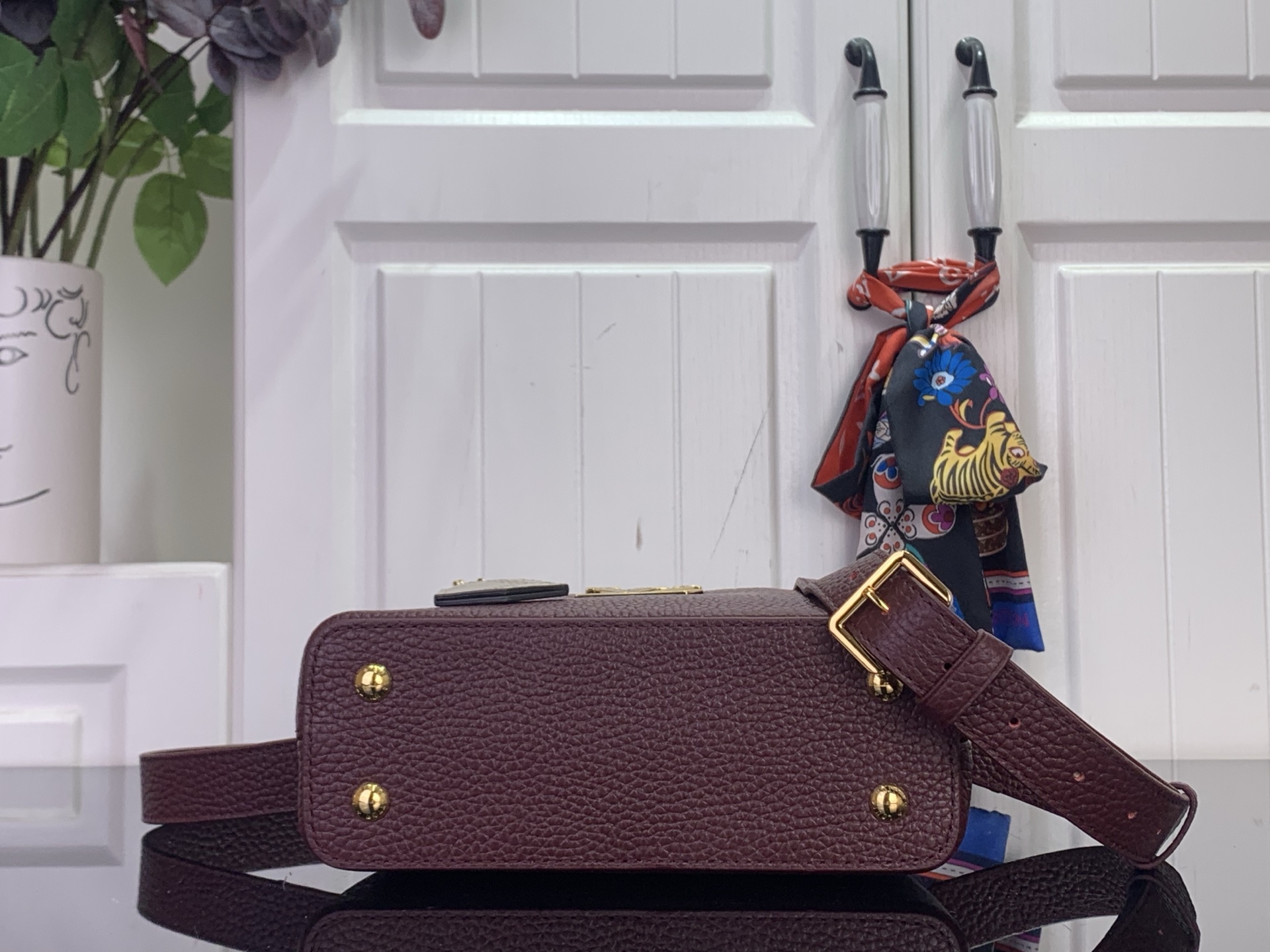 Louis Vuitton Basic Bag Red M-s