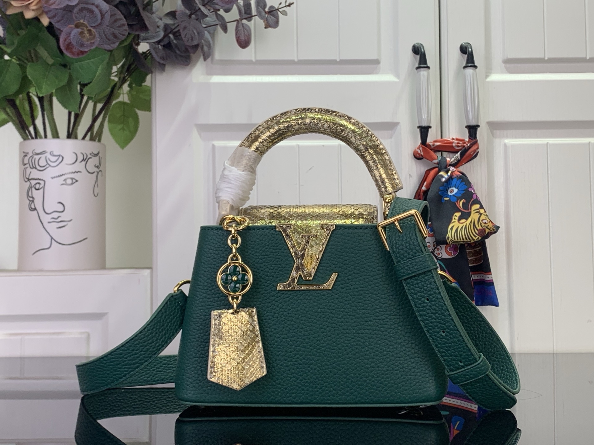 Louis Vuitton Basic Bag Green M-s