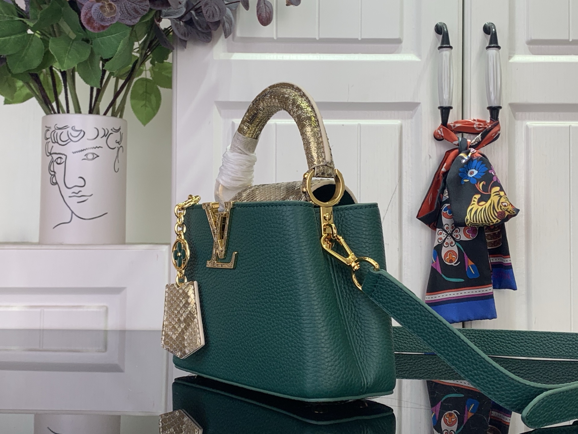 Louis Vuitton Basic Bag Green M-s