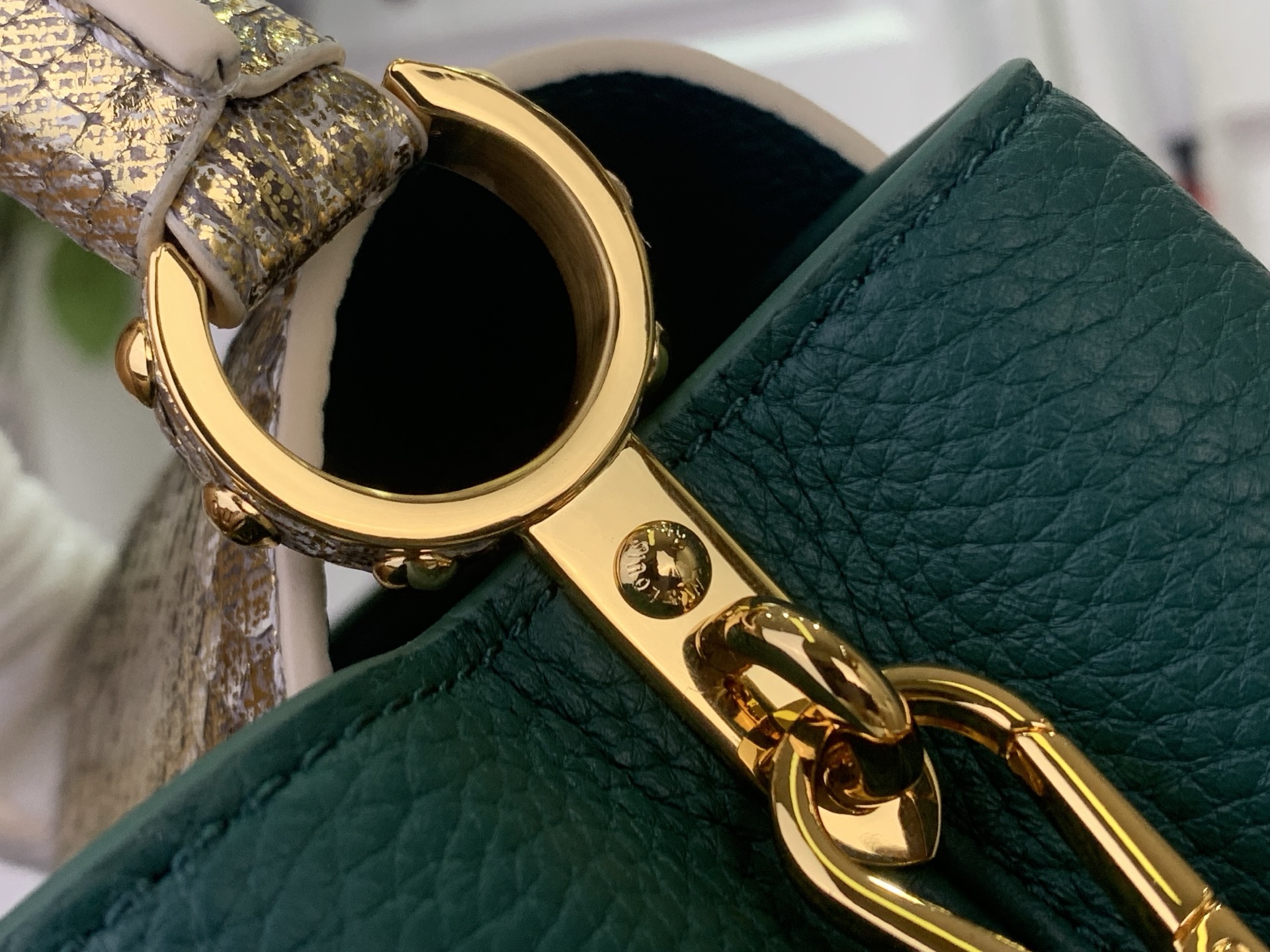 Louis Vuitton Basic Bag Green M-s