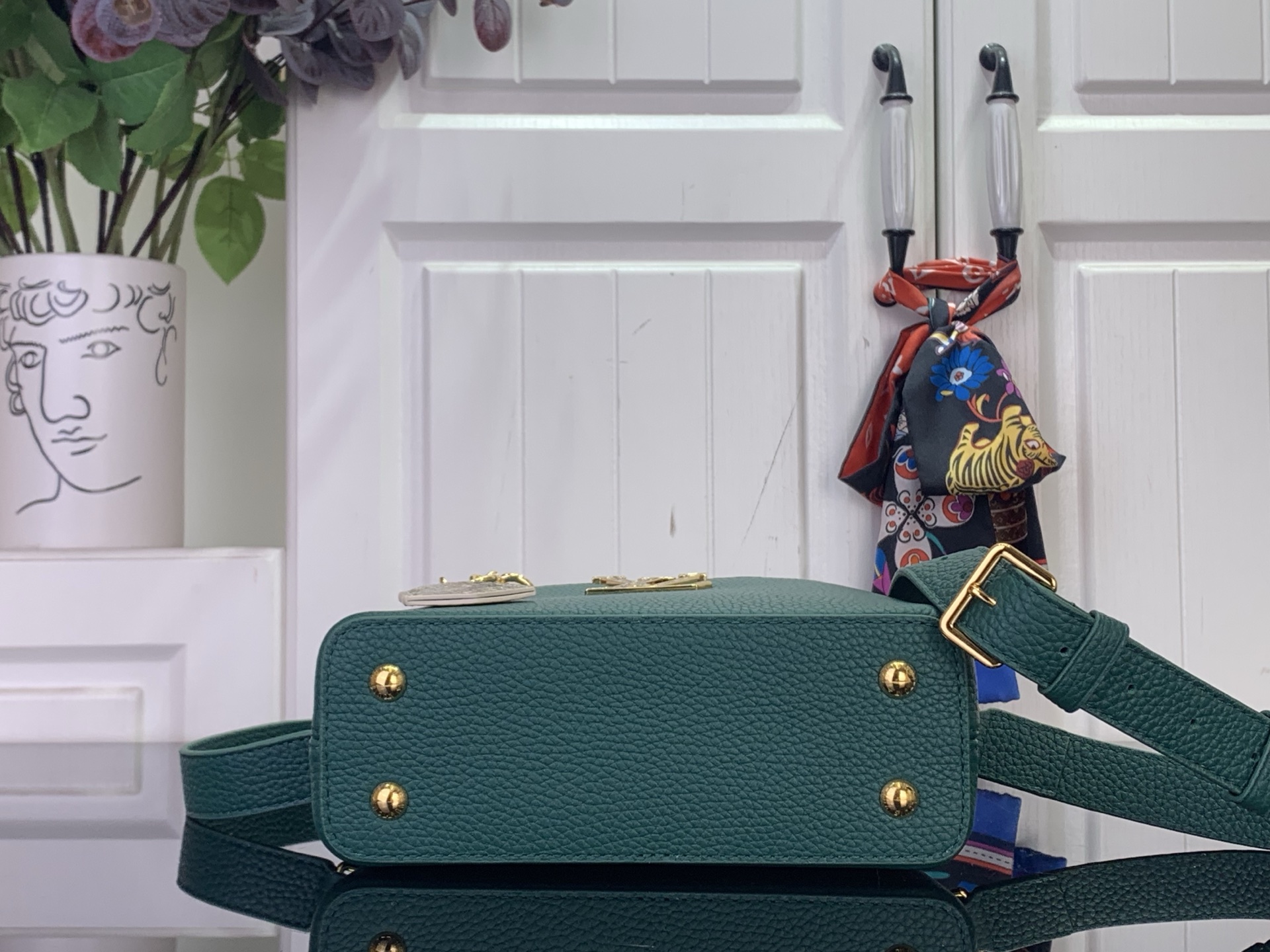 Louis Vuitton Basic Bag Green M-s