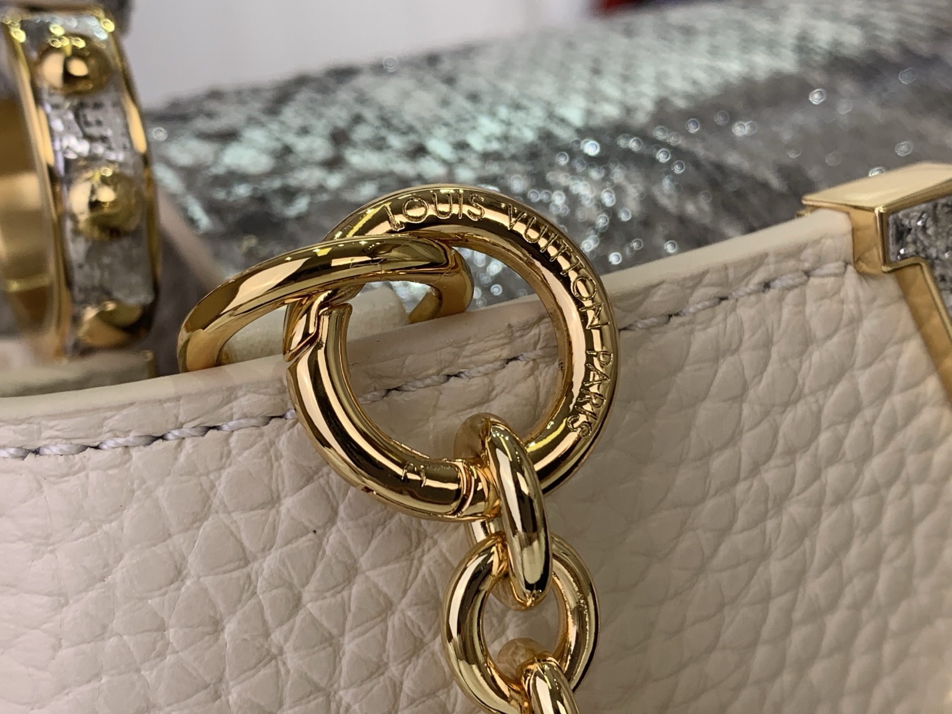 Louis Vuitton Basic Bag White M-s