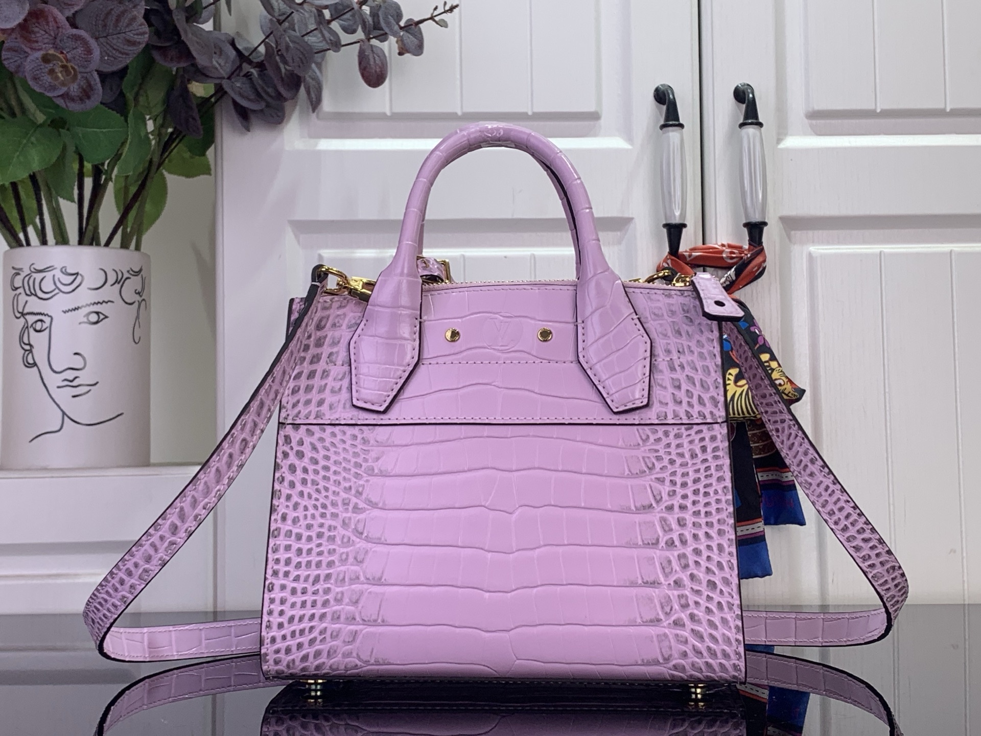 Louis Vuitton Basic Bag Cow Leather M-l-s