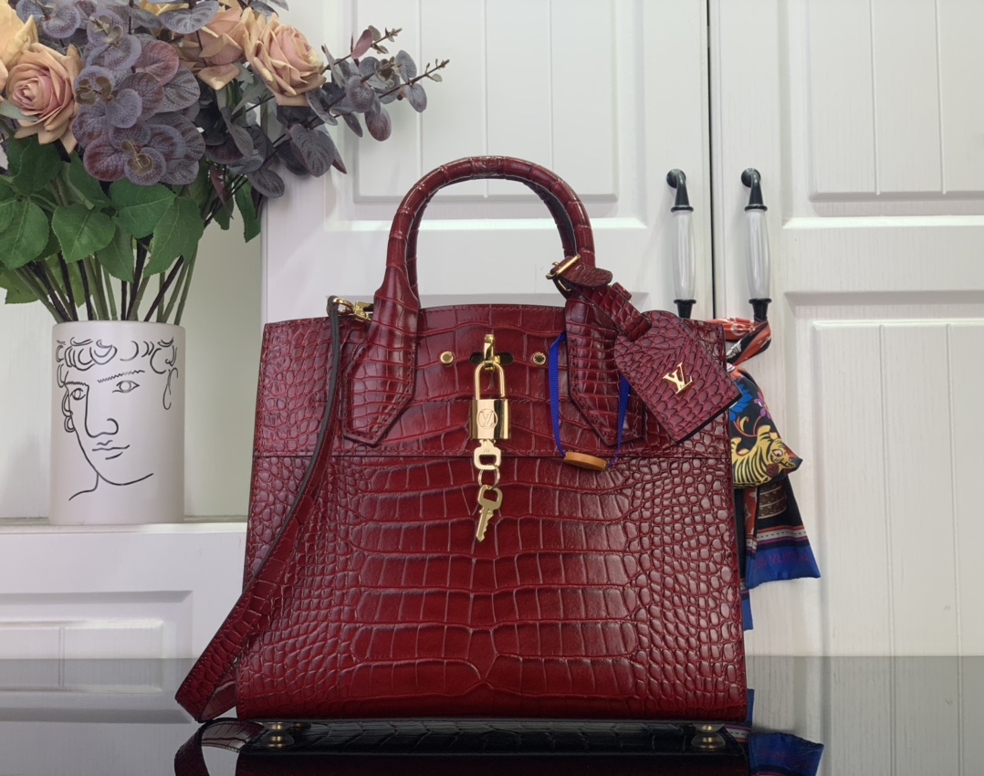Louis Vuitton Basic Bag Cow Leather Red M-l-s