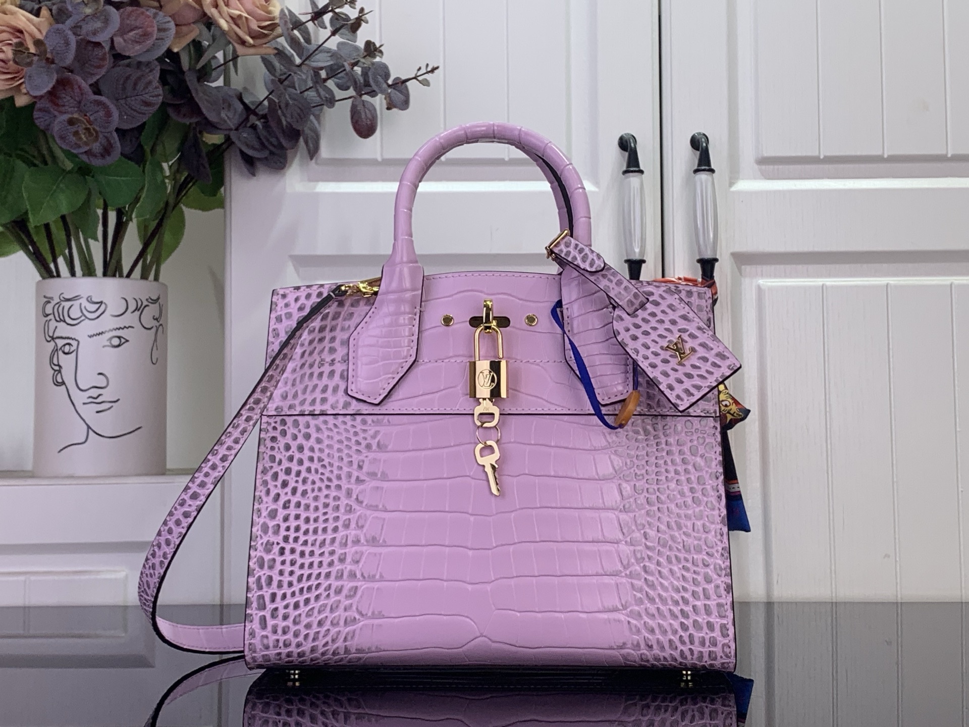 Louis Vuitton Basic Bag Cow Leather M-l-s