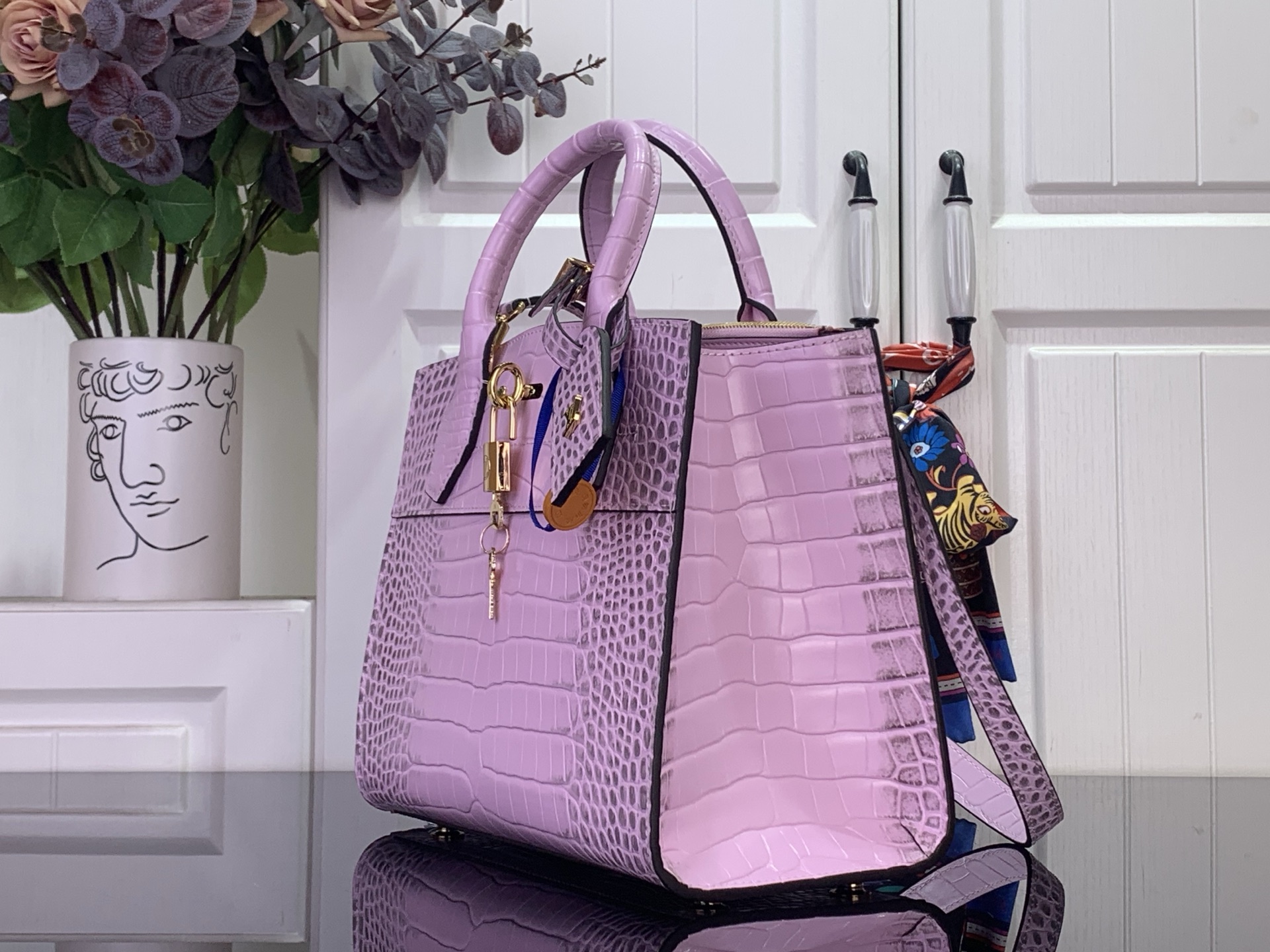 Louis Vuitton Basic Bag Cow Leather M-l-s