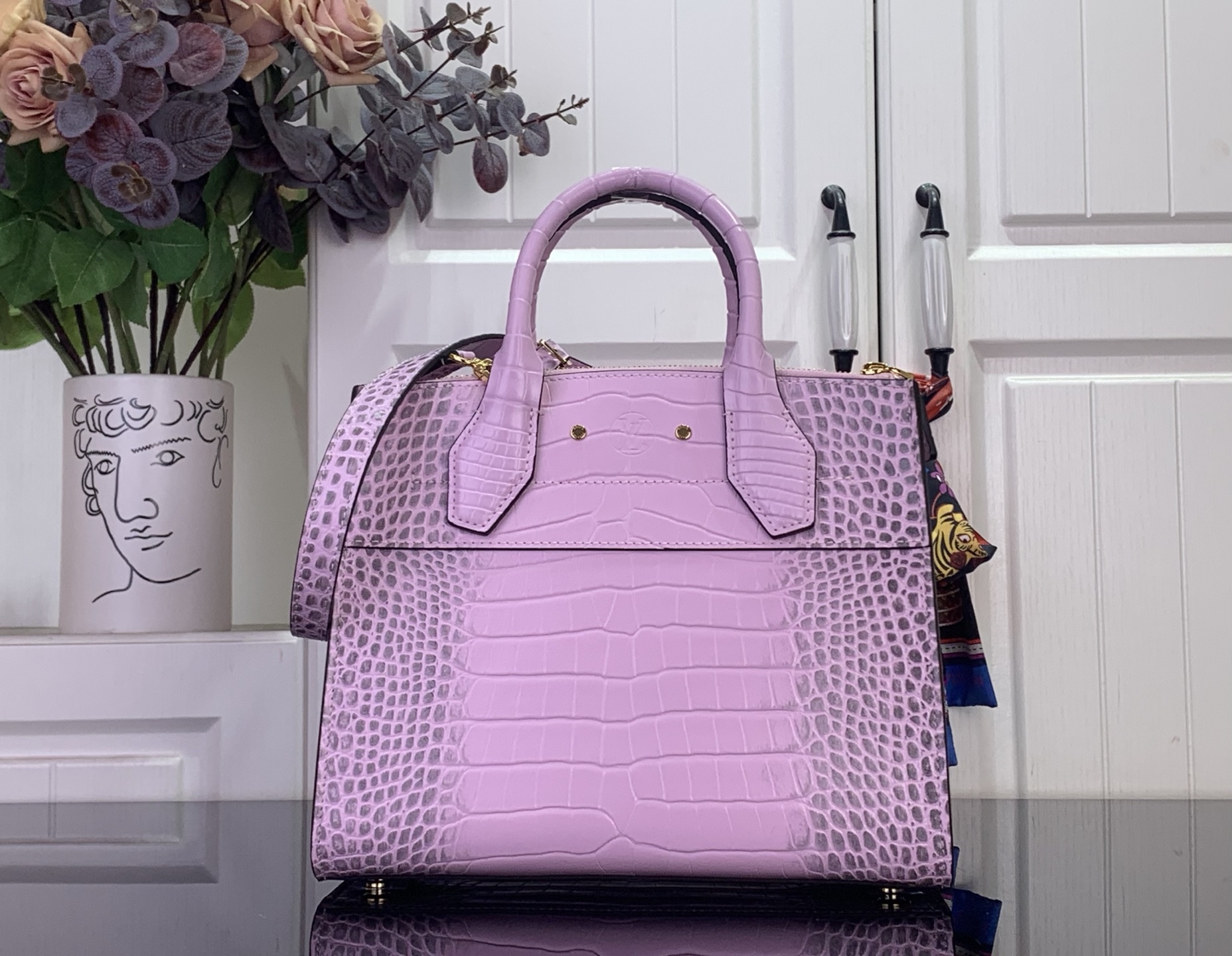 Louis Vuitton Basic Bag Cow Leather M-l-s