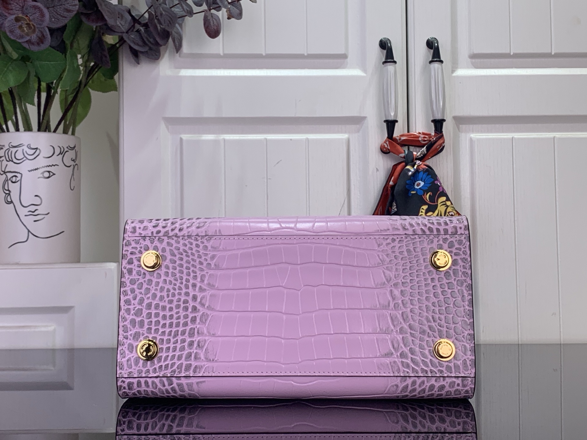 Louis Vuitton Basic Bag Cow Leather M-l-s