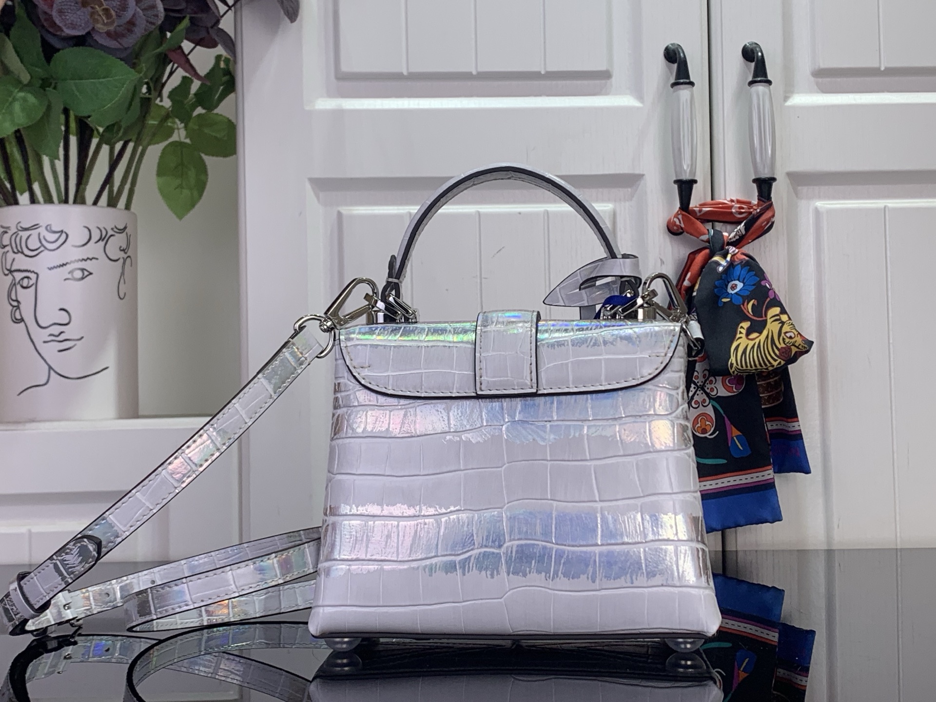 Louis Vuitton Basic Bag M-s