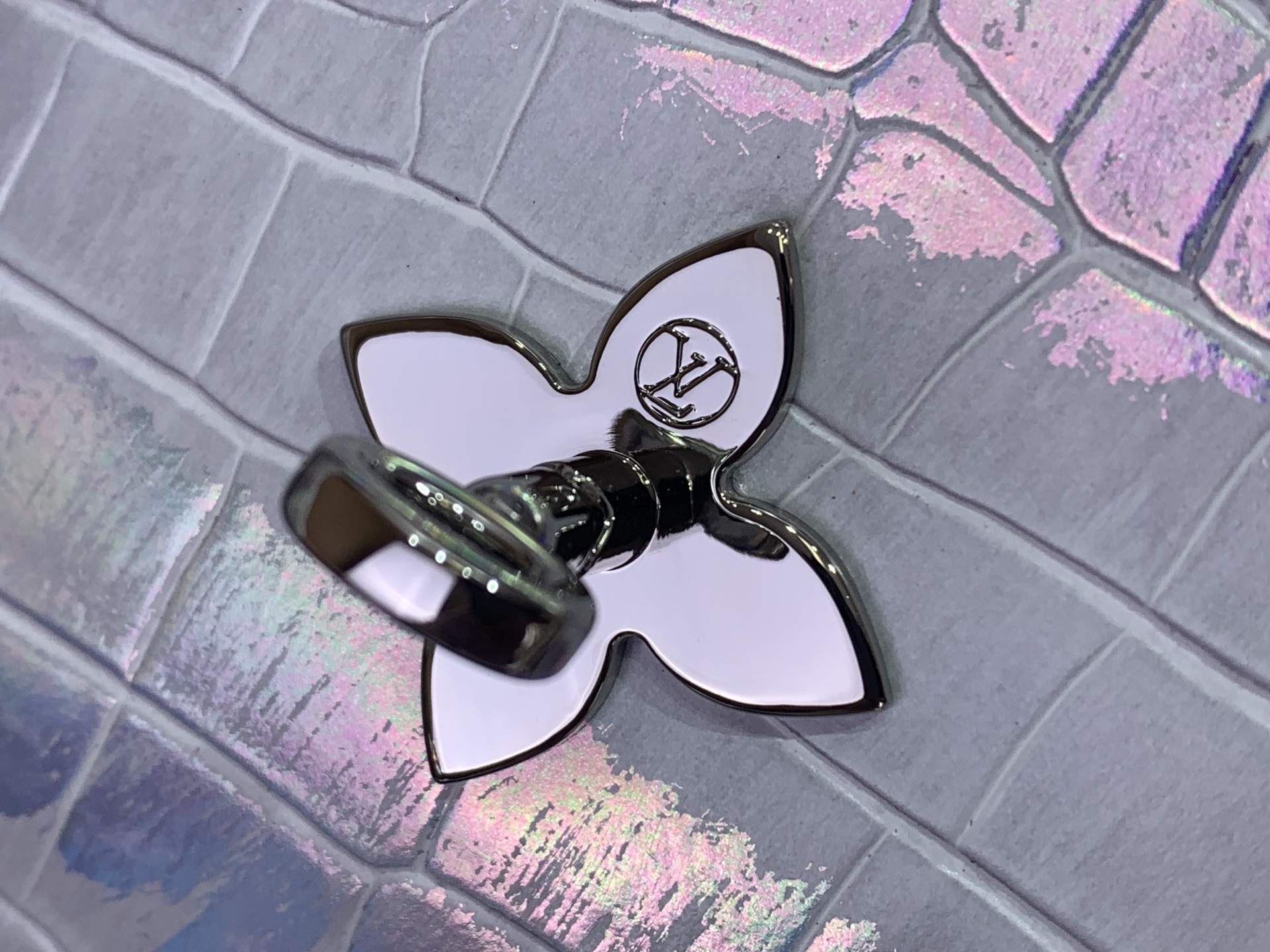 Louis Vuitton Basic Bag M-s