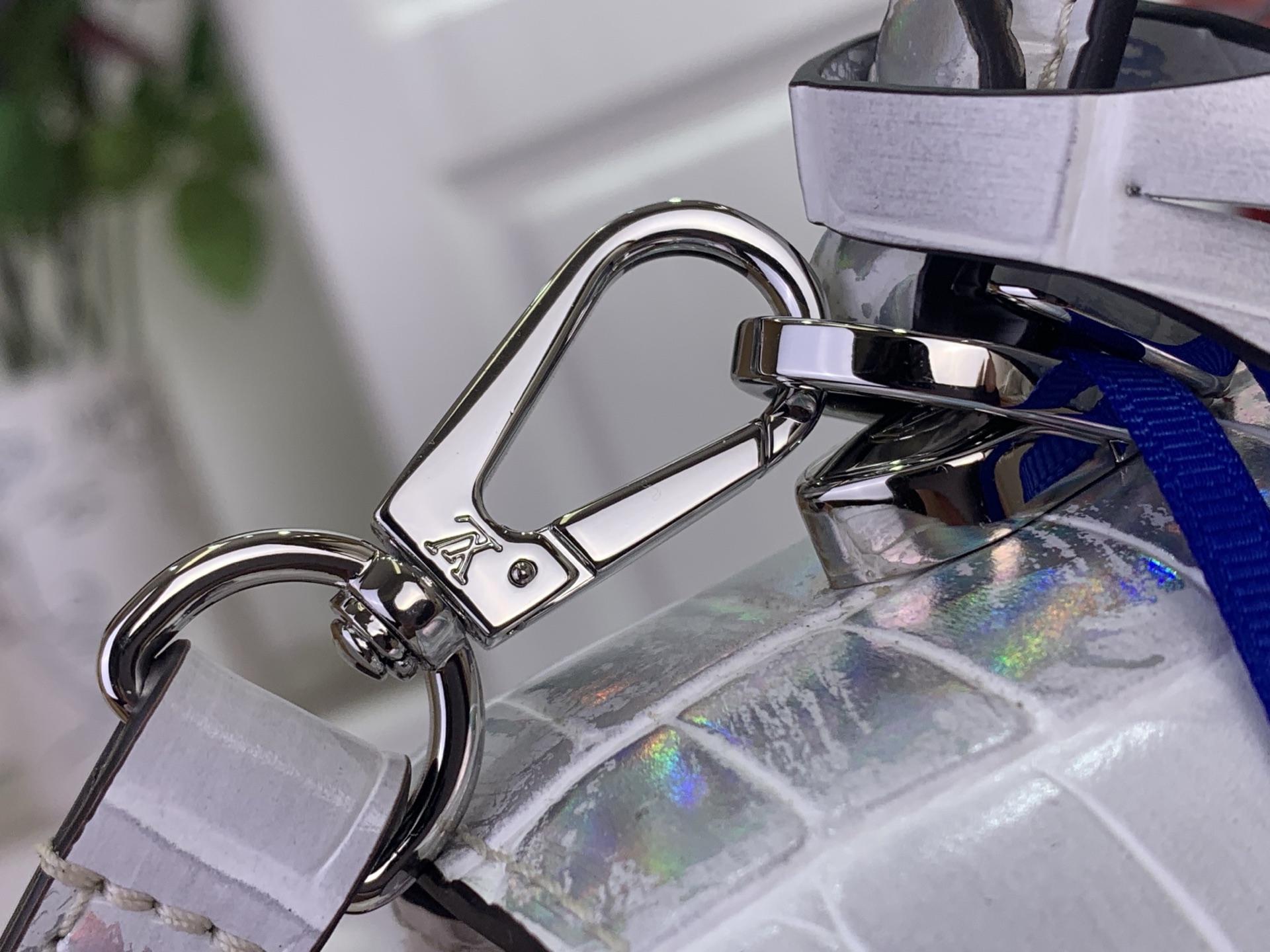 Louis Vuitton Basic Bag M-s