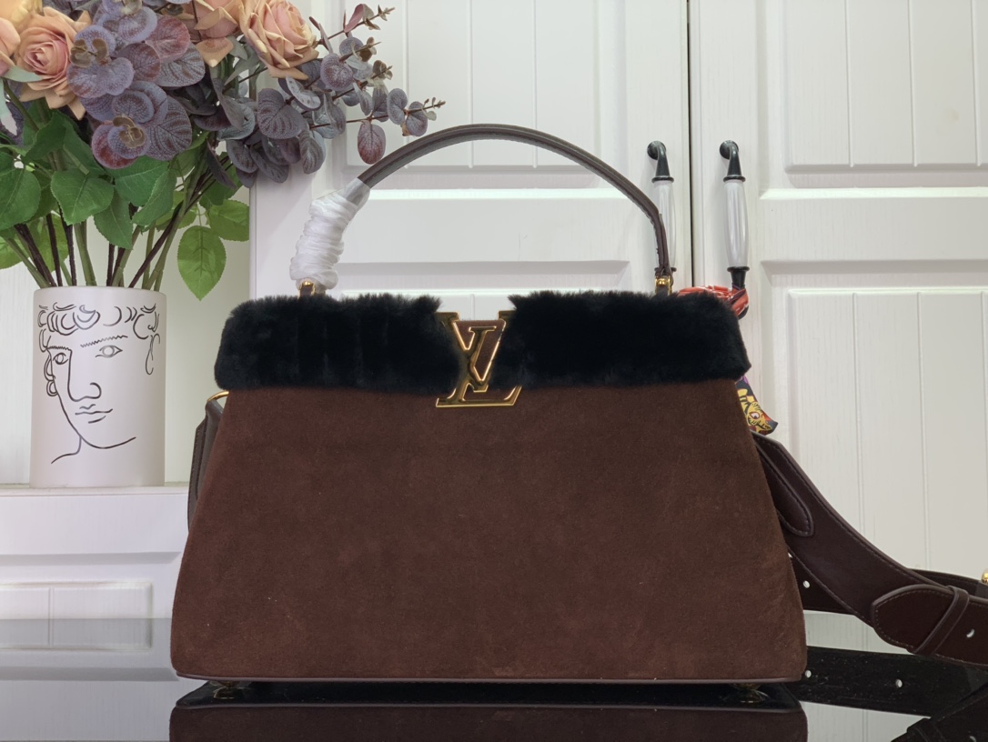 Louis Vuitton Basic Bag Gold M-l-s