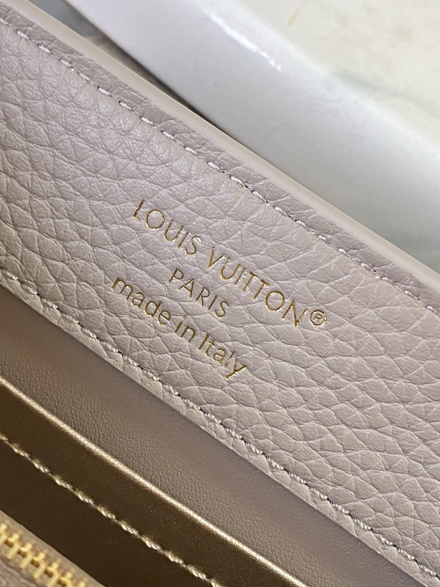 Louis Vuitton Basic Bag M-l-s