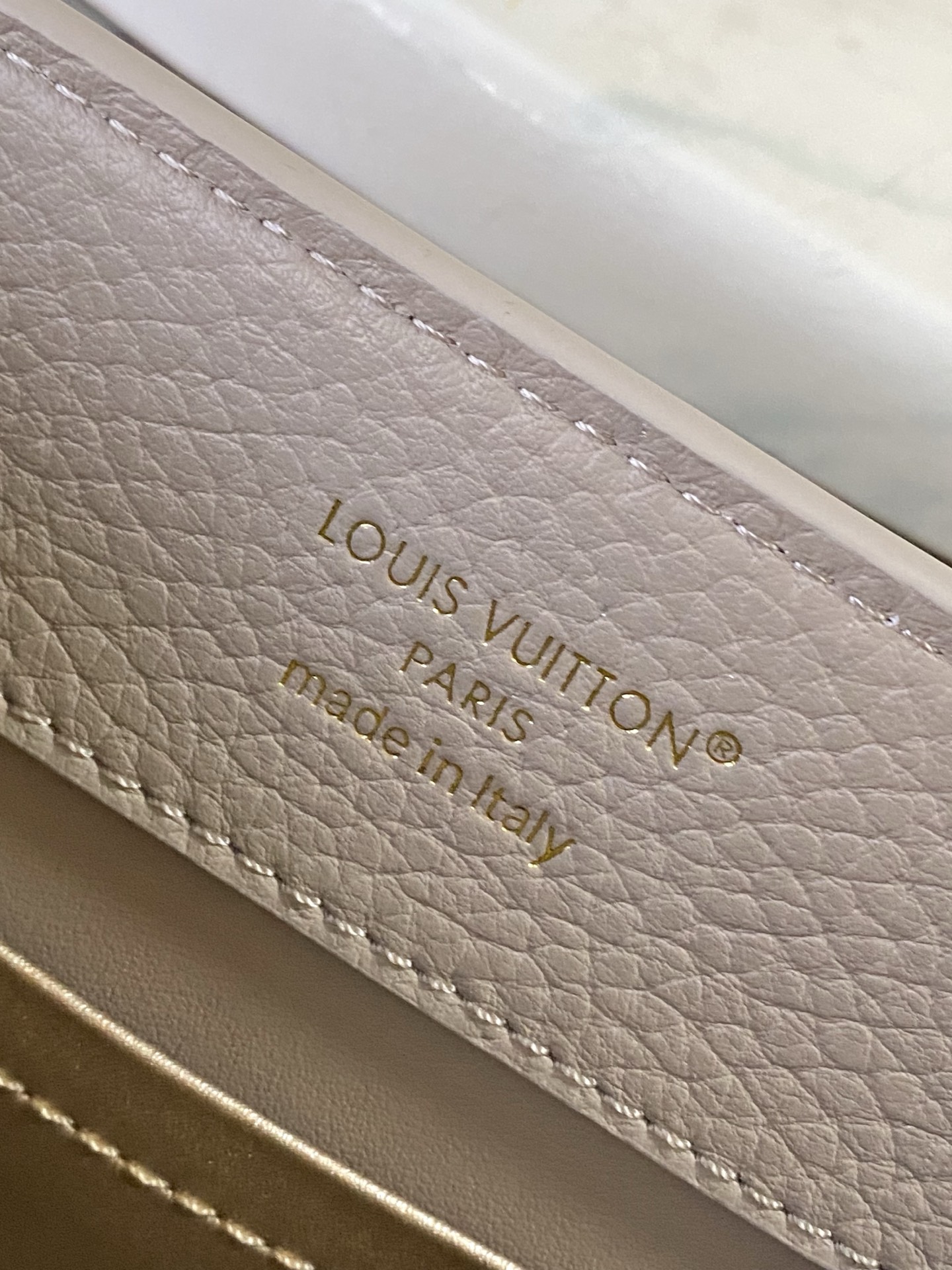 Louis Vuitton Basic Bag M-l-s