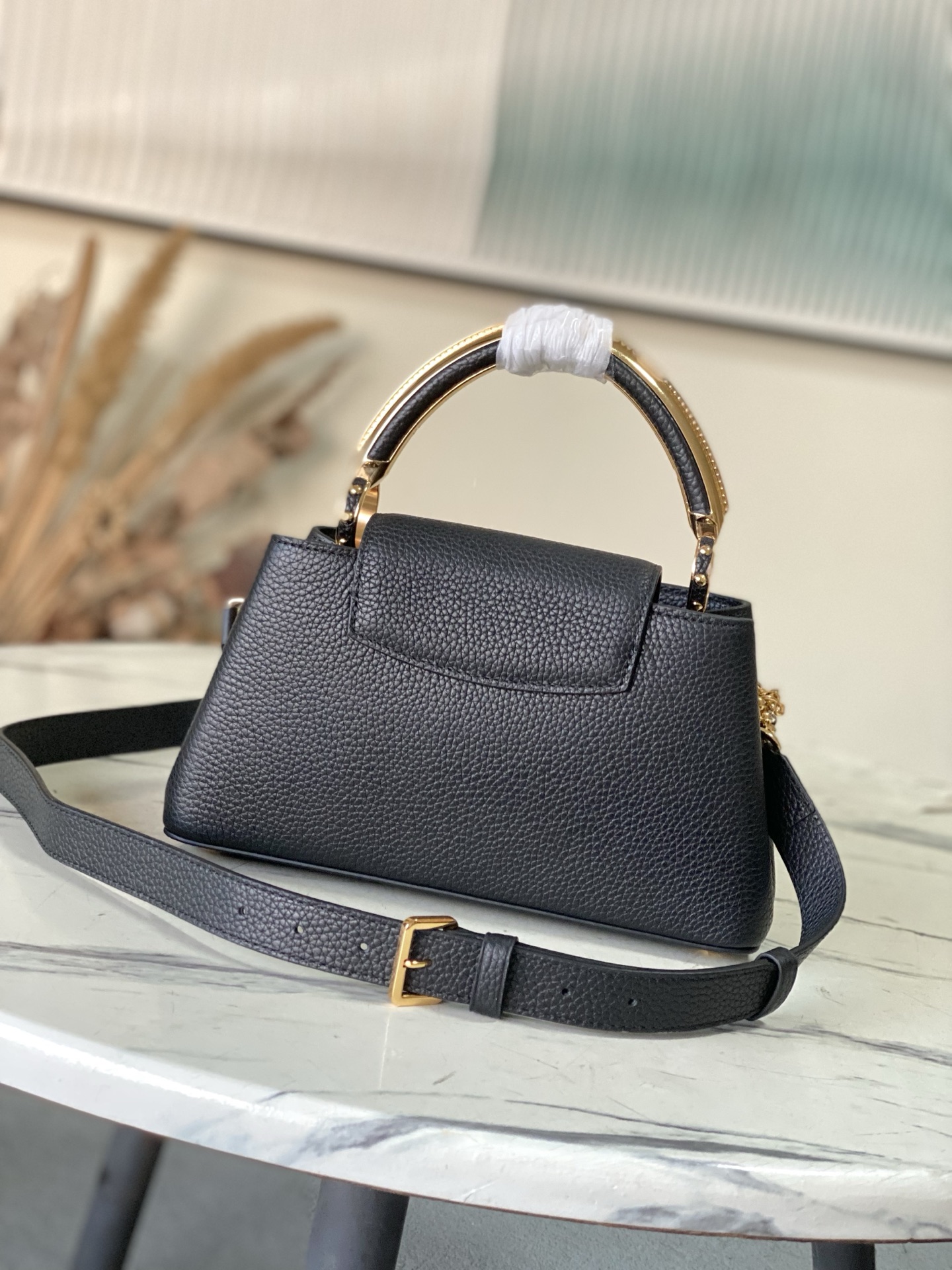 Louis Vuitton Basic Bag M-l-s