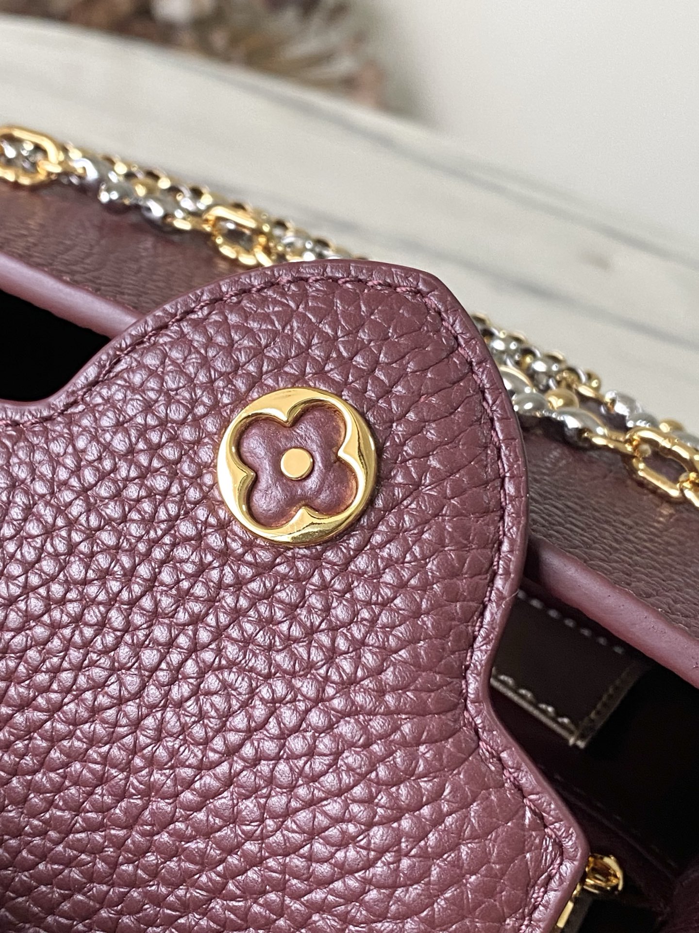 Louis Vuitton Basic Bag M-l-s